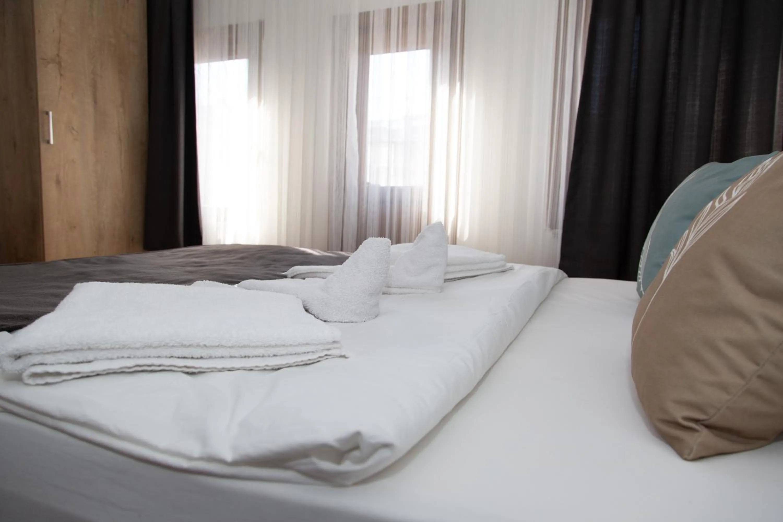 Bed in Kondoskali Hotel