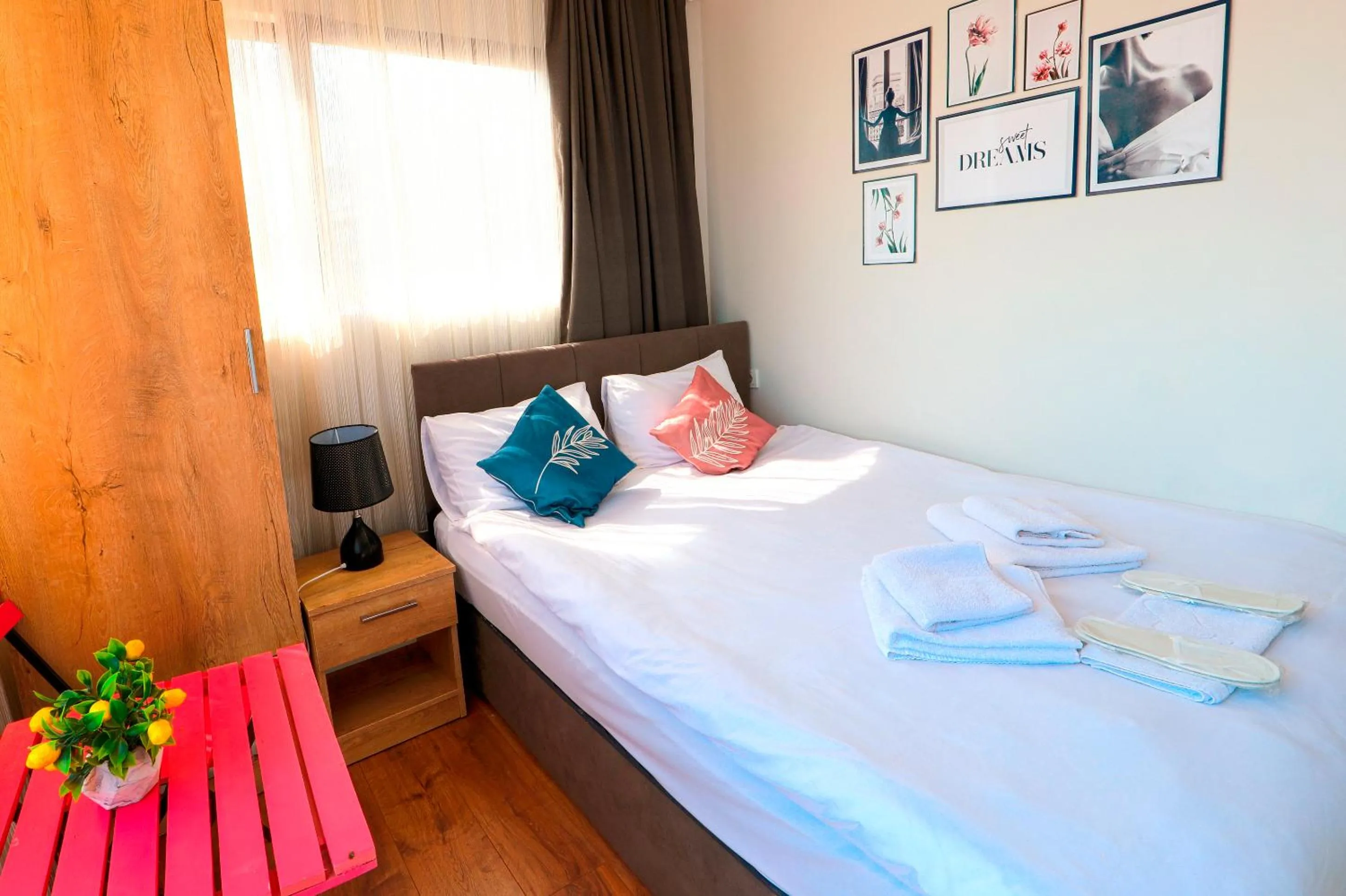 Bed in Kondoskali Hotel