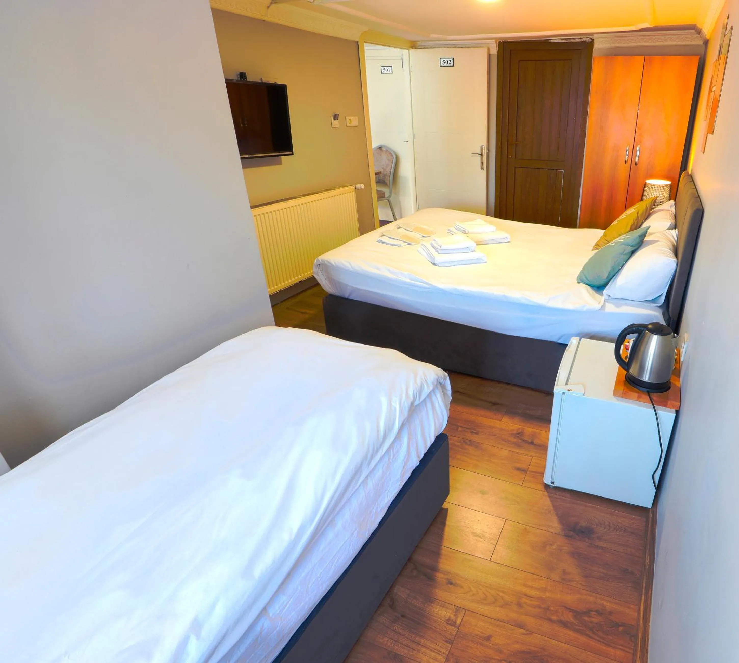 Bed in Kondoskali Hotel