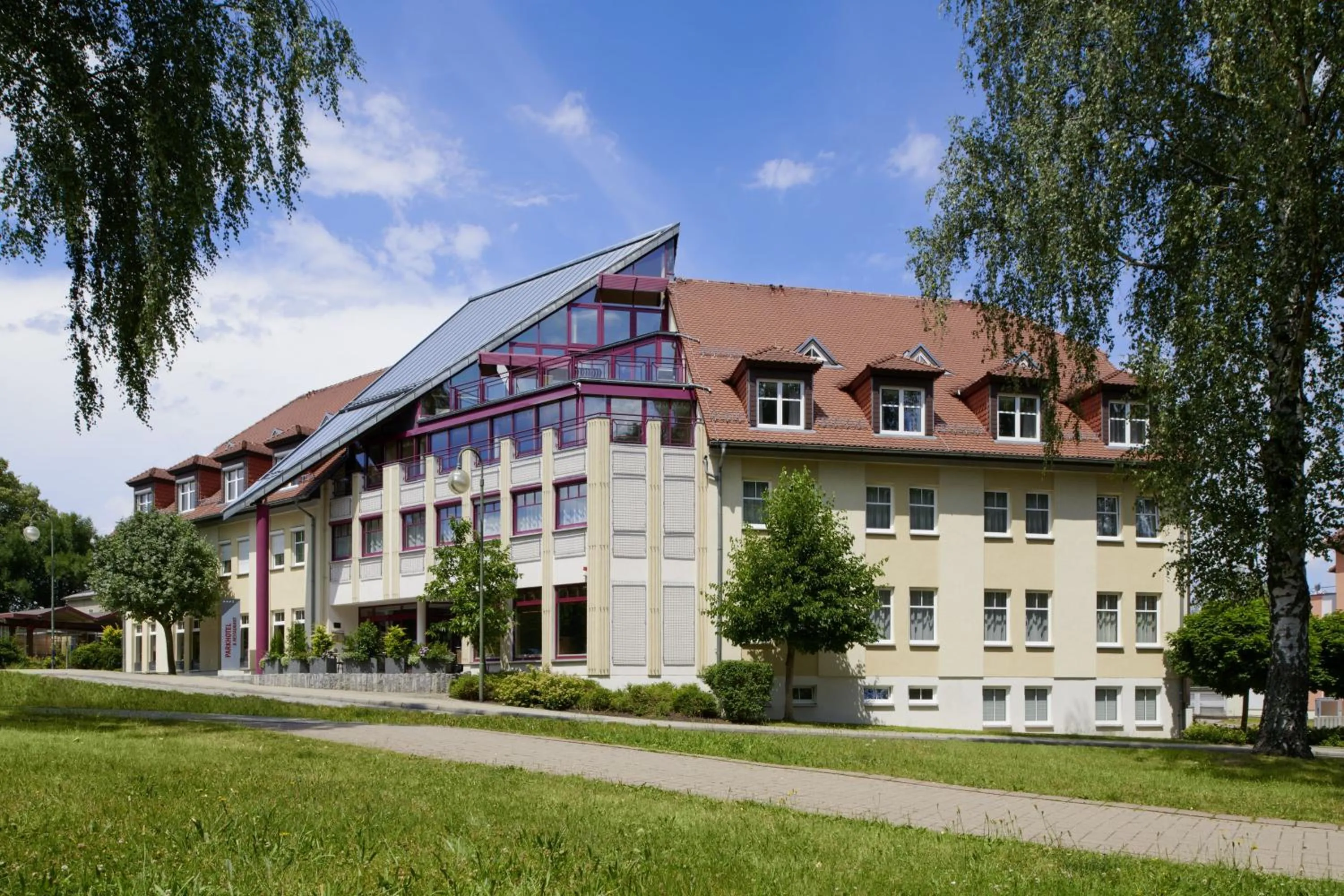 Property building in Parkhotel Neustadt