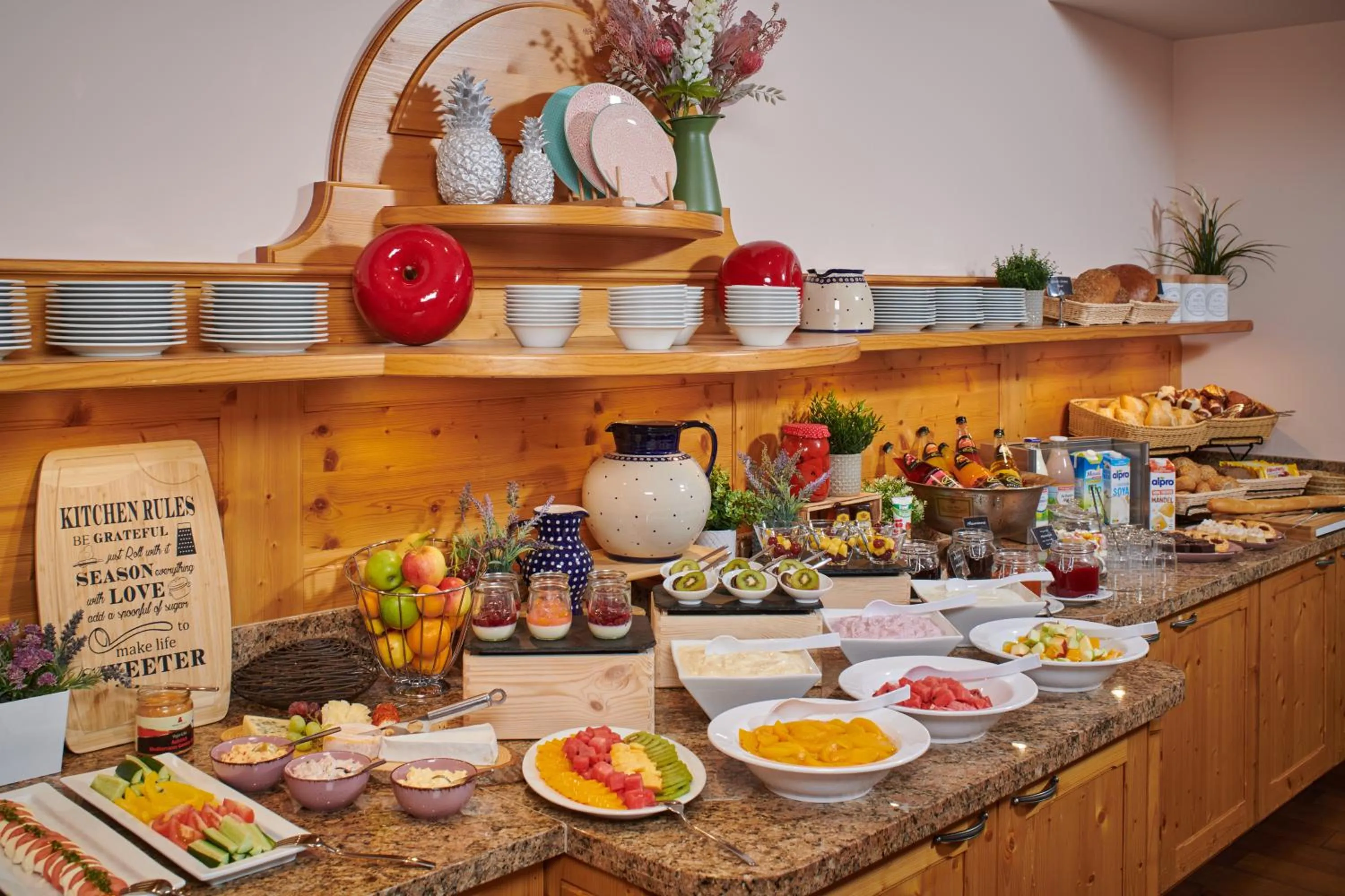 Buffet breakfast in Parkhotel Neustadt