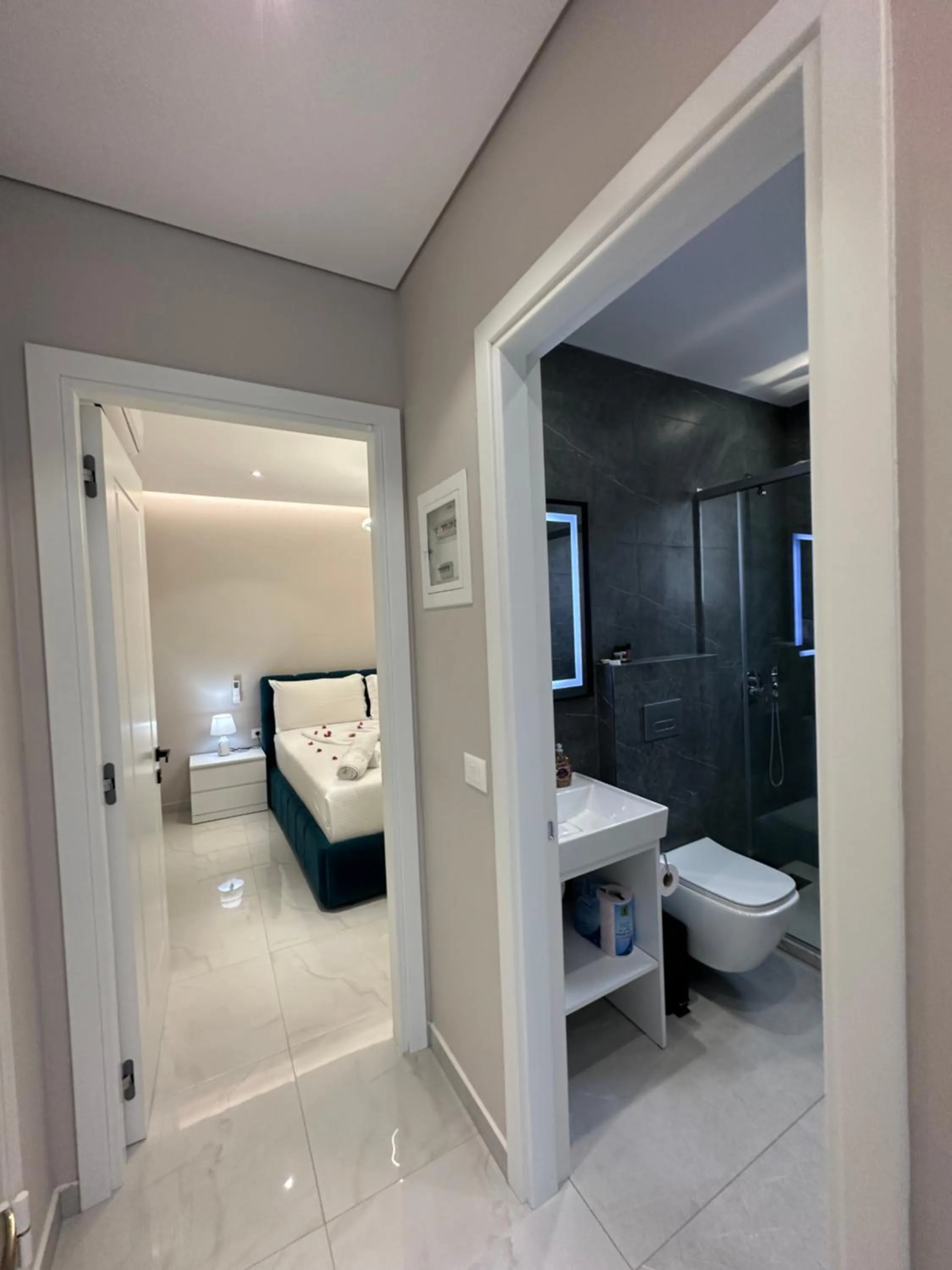 Photo of the whole room, Bed in DREAM APARTMENTS Saranda