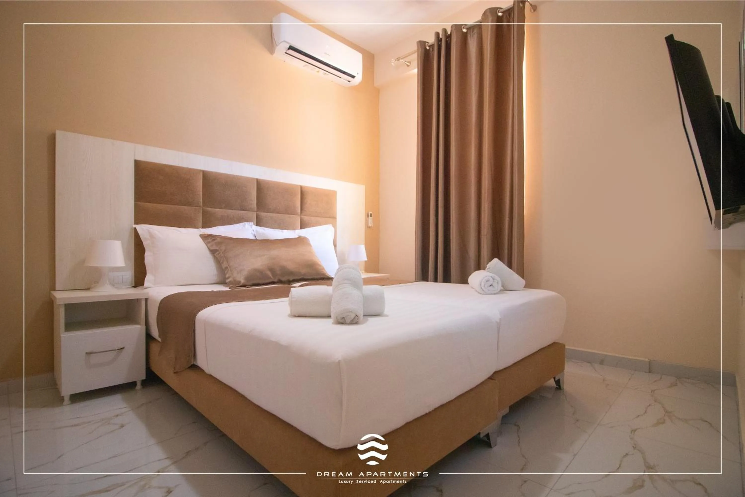 TV and multimedia, Bed in DREAM APARTMENTS Saranda