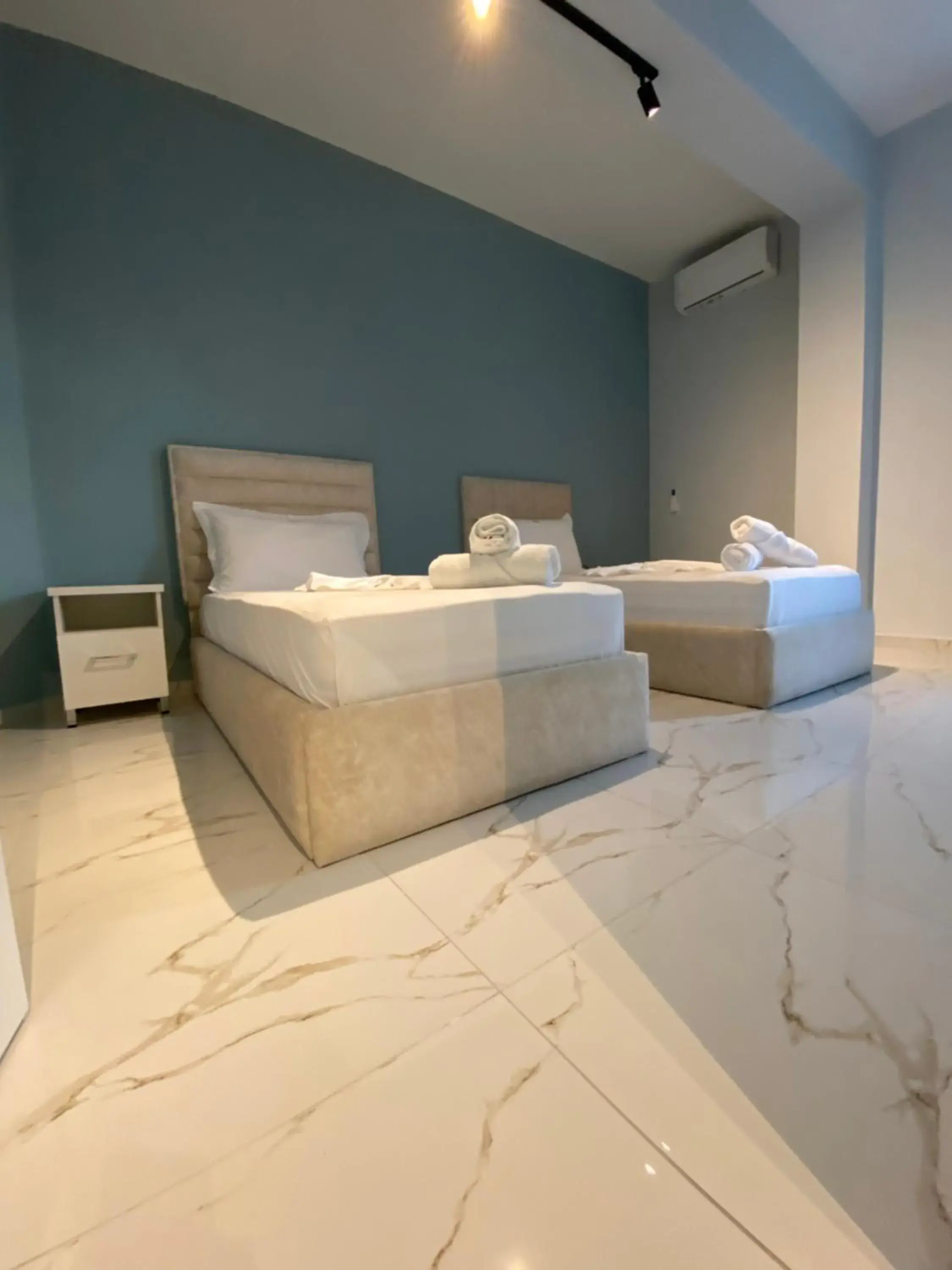 Two-Bedroom Superior Apartment in DREAM APARTMENTS Saranda Two-Bedroom Superior Apartment in DREAM APARTMENTS Saranda