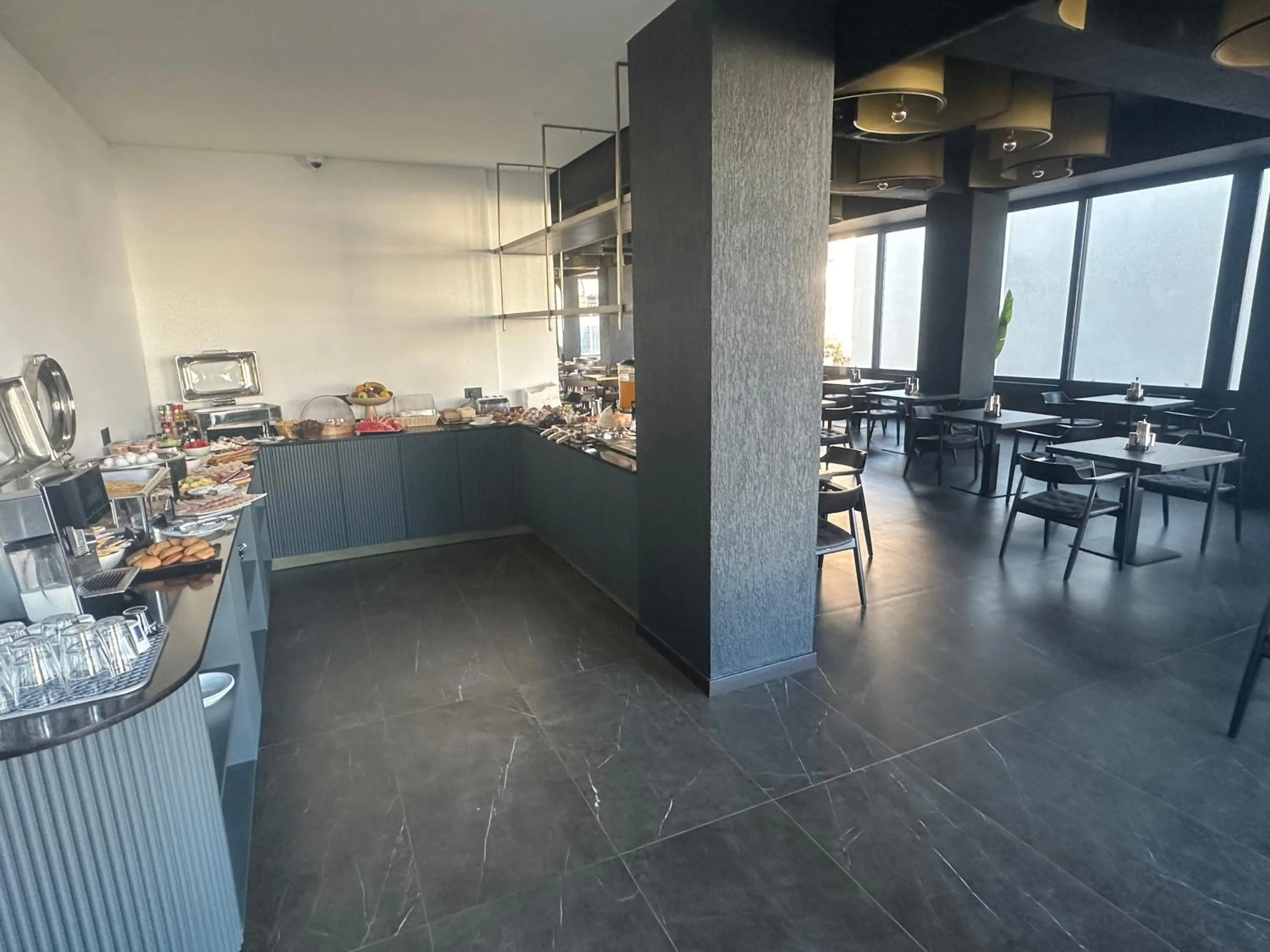 Restaurant/places to eat in DREAM APARTMENTS Saranda