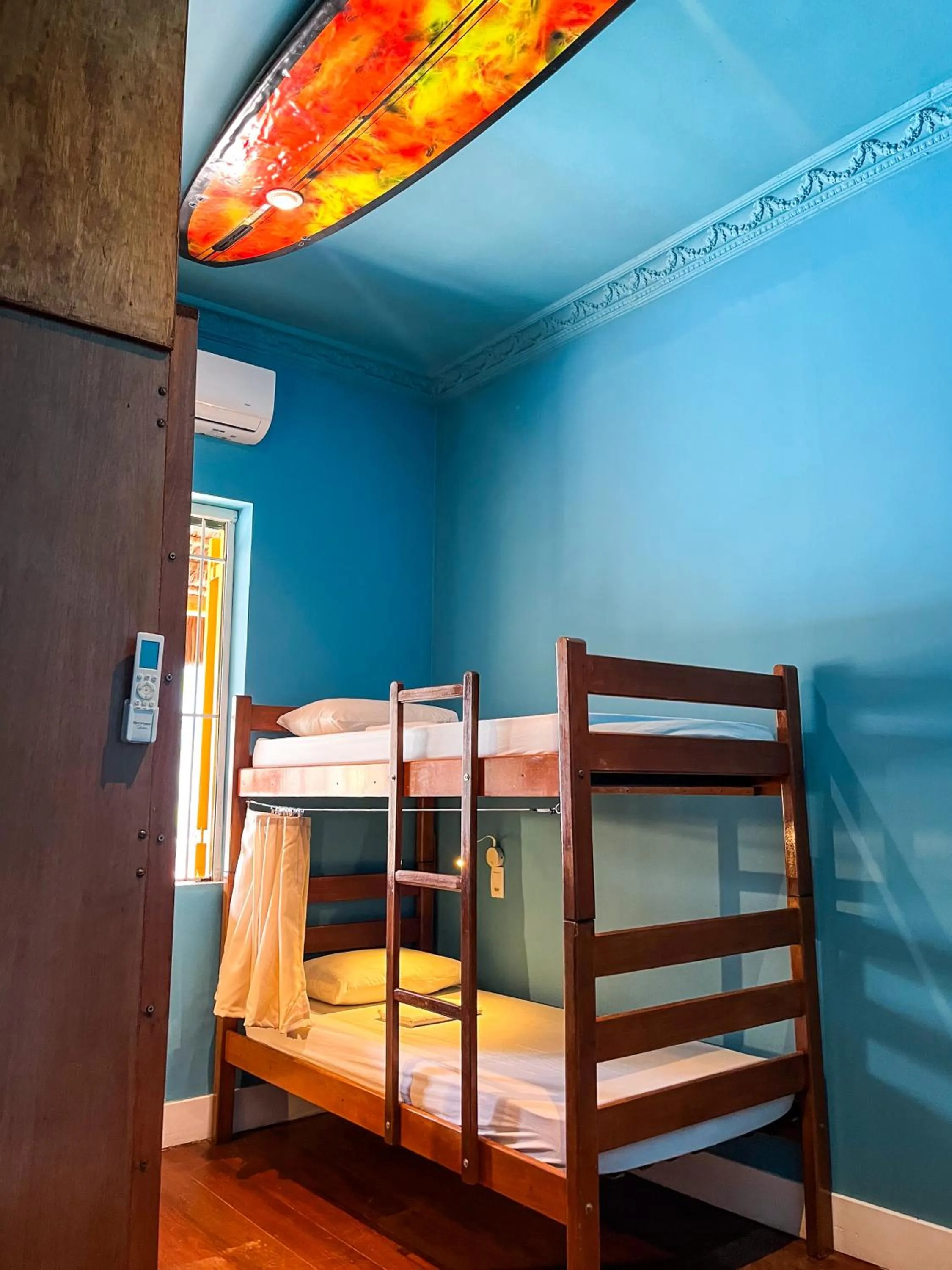 Bedroom, Bed in Longboard Paradise Surf Club