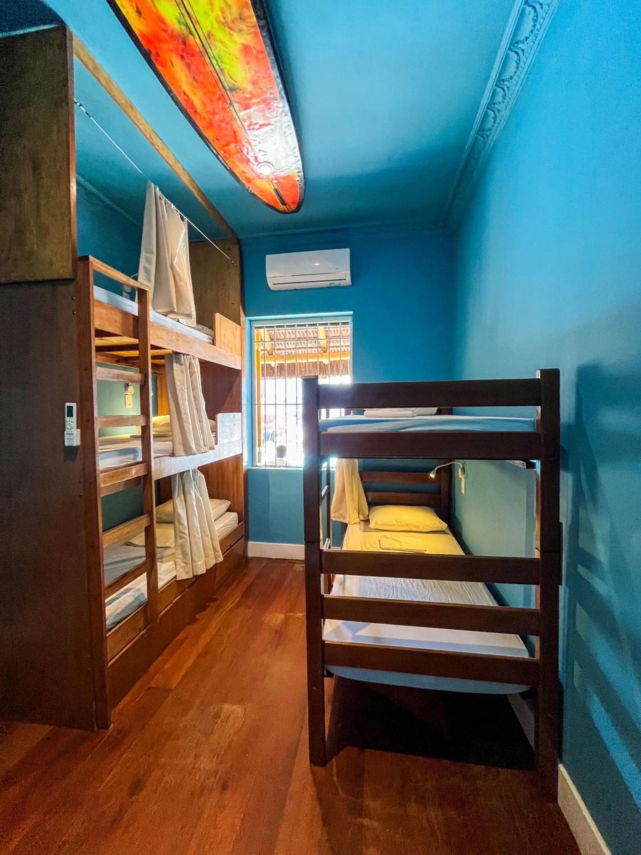 Bedroom, Bed in Longboard Paradise Surf Club