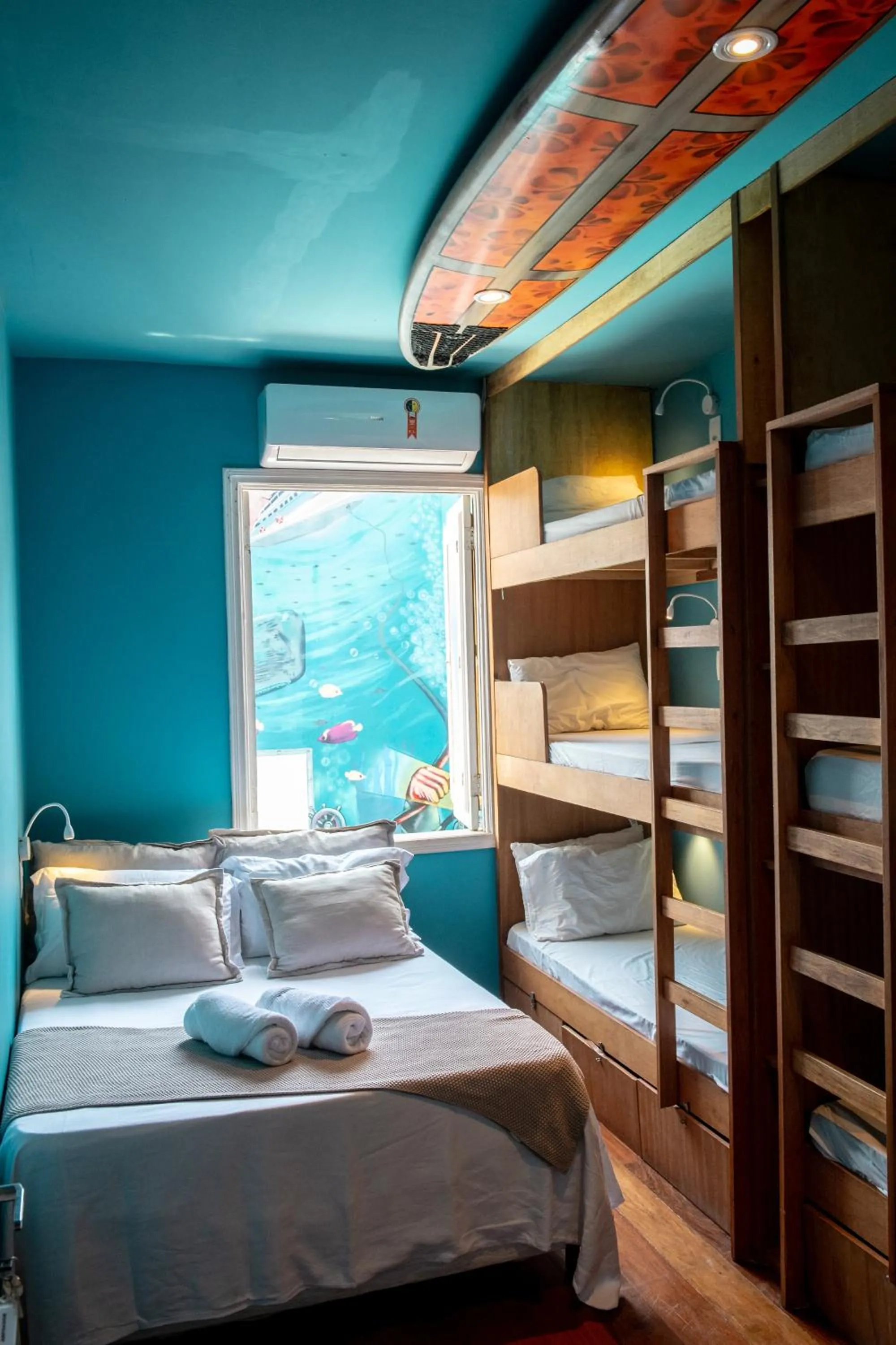 Bedroom, Bed in Longboard Paradise Surf Club