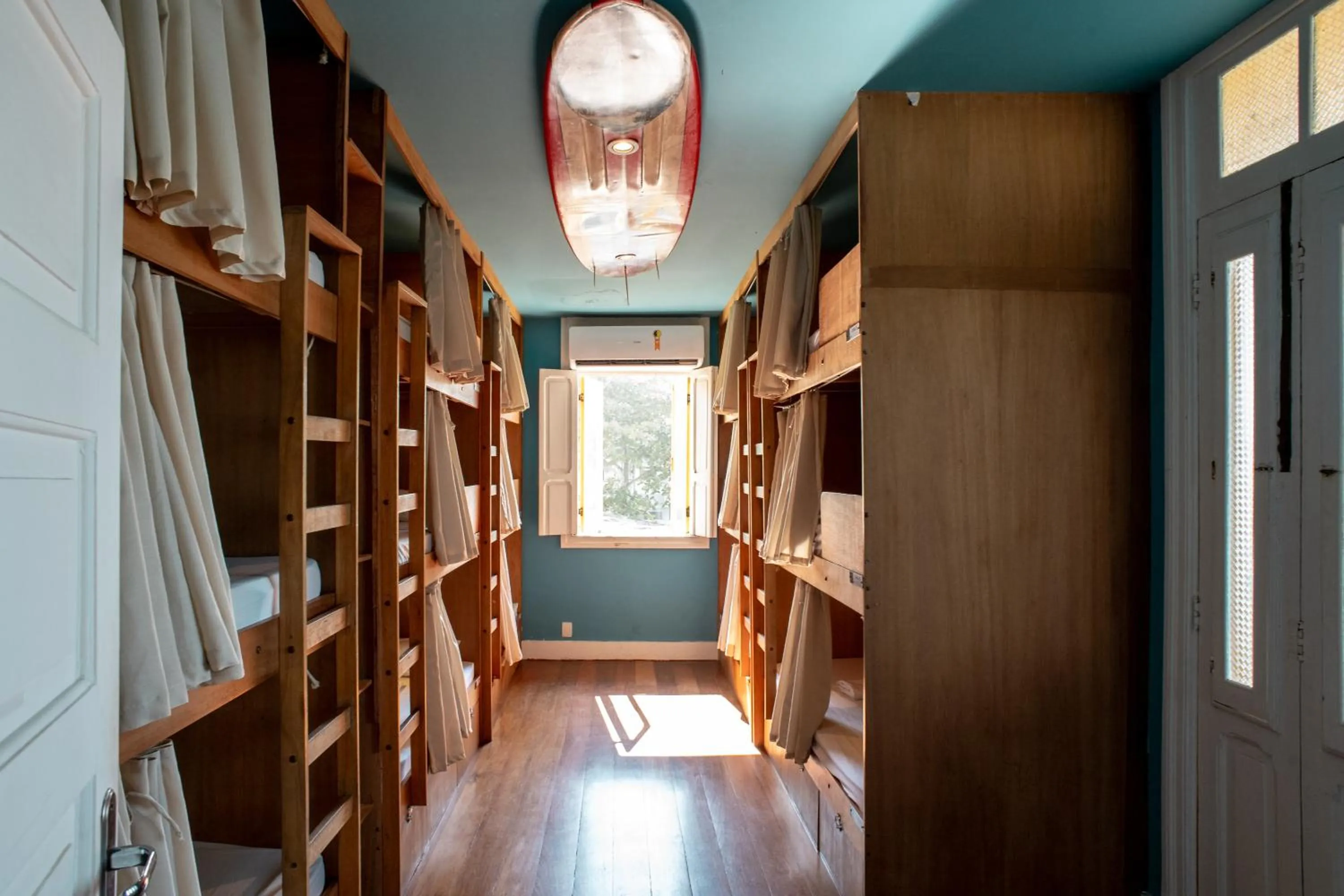 Bedroom in Longboard Paradise Surf Club