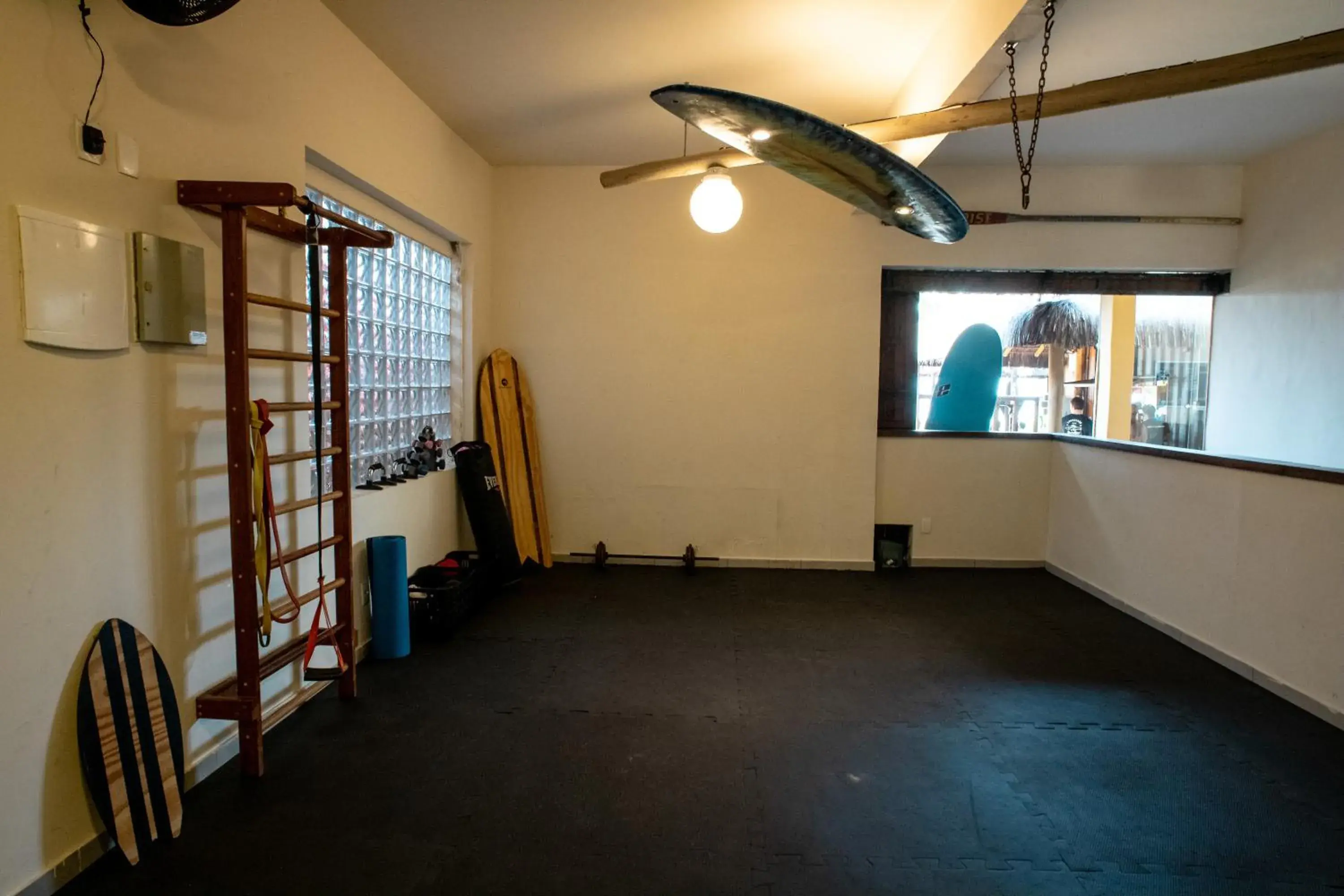 Fitness centre/facilities in Longboard Paradise Surf Club Fitness centre/facilities in Longboard Paradise Surf Club