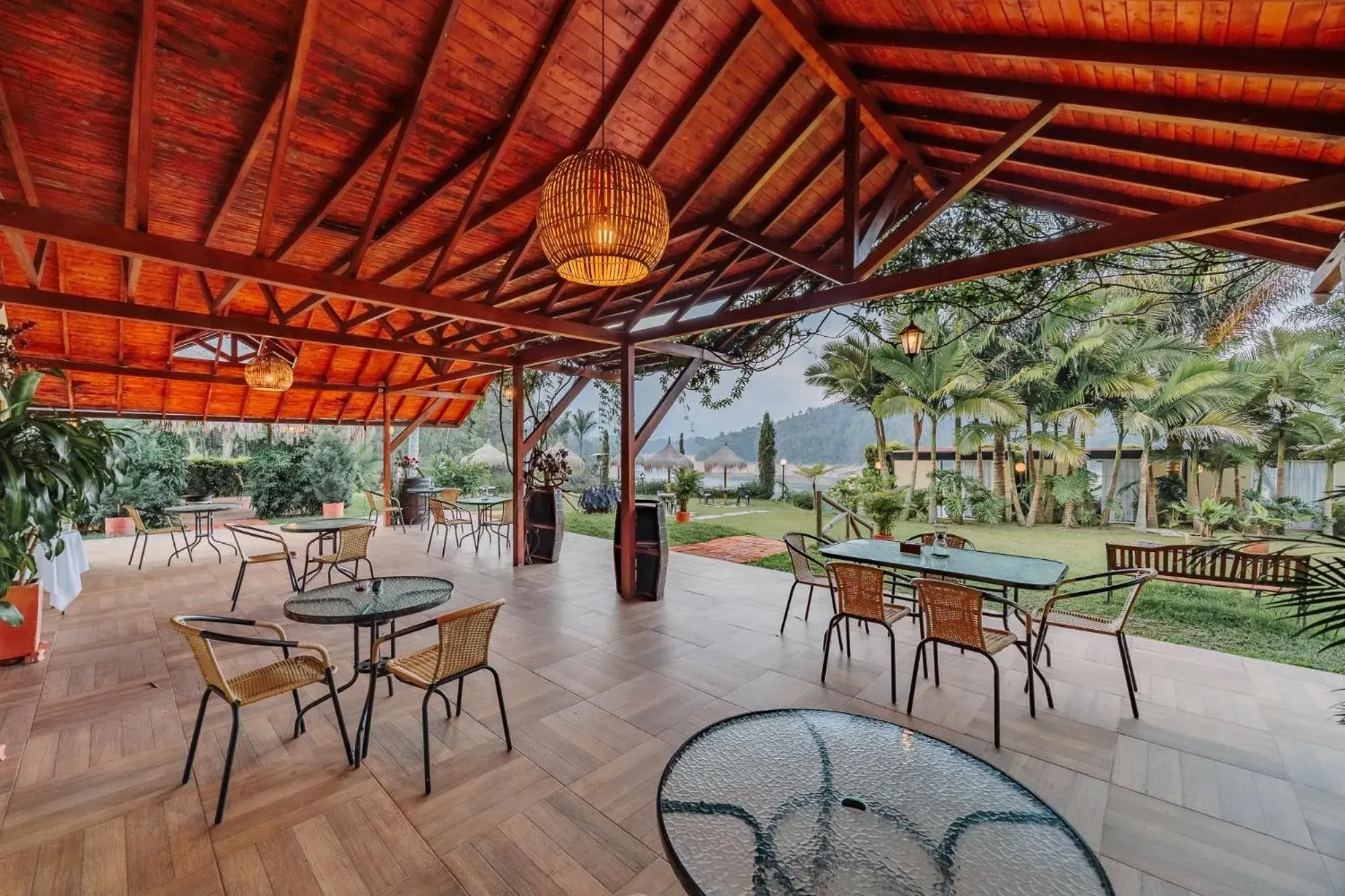 Restaurant/places to eat in Pietrasanta hotel campestre frente a la represa del Peñol y Guatape Restaurant/places to eat in Pietrasanta hotel campestre frente a la represa del Peñol y Guatape