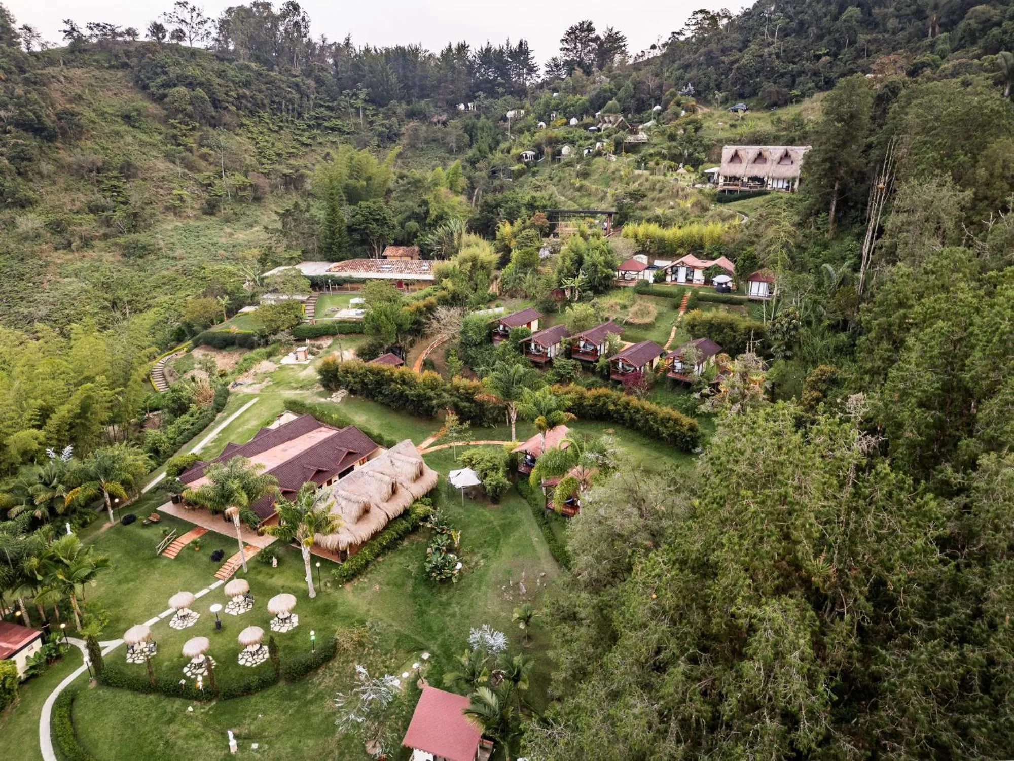 Property building in Pietrasanta hotel campestre frente a la represa del Peñol y Guatape