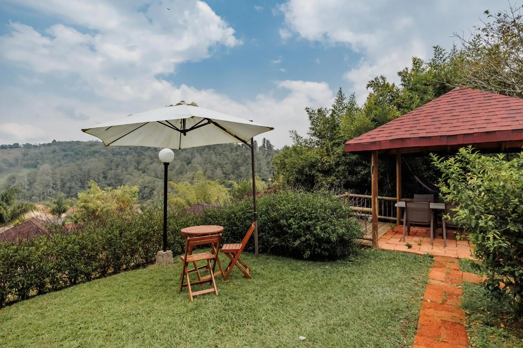 Natural landscape in Pietrasanta hotel campestre frente a la represa del Peñol y Guatape