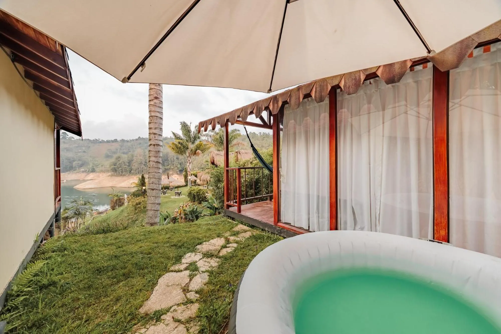 Hot Tub in Pietrasanta hotel campestre frente a la represa del Peñol y Guatape