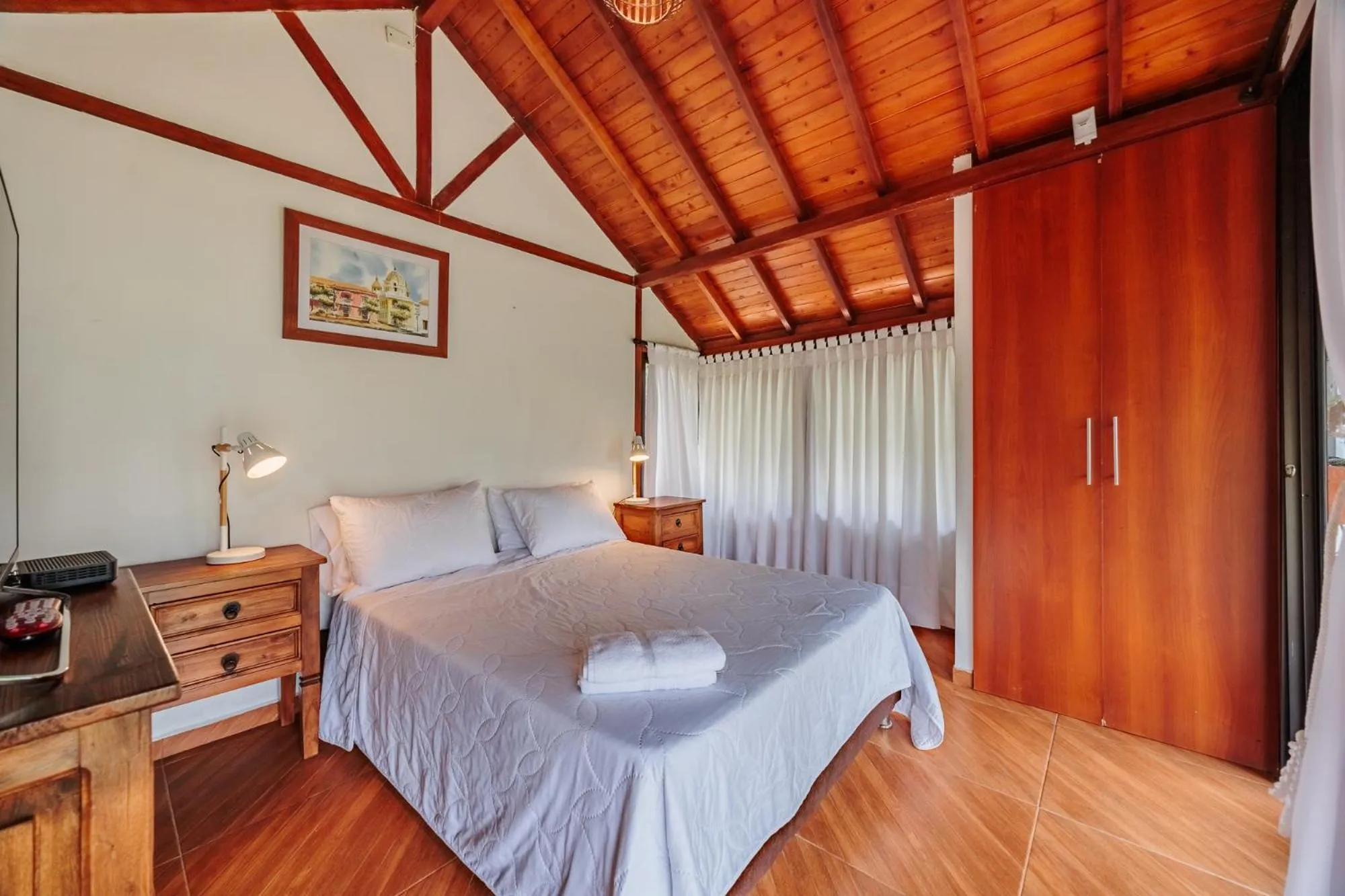 Bed in Pietrasanta hotel campestre frente a la represa del Peñol y Guatape