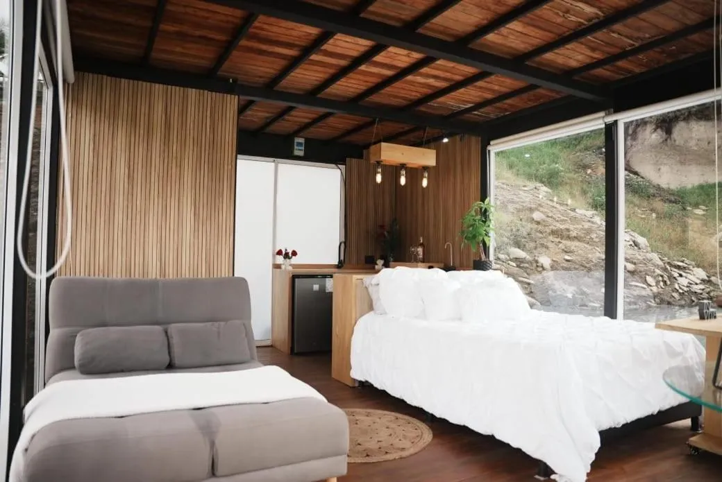 Bed in Pietrasanta hotel campestre frente a la represa del Peñol y Guatape