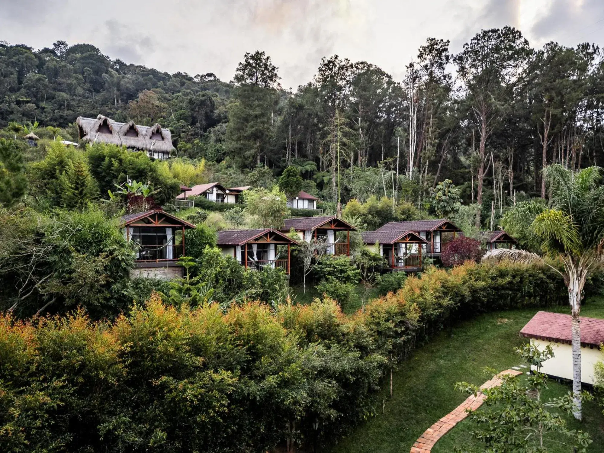 Bird's eye view in Pietrasanta hotel campestre frente a la represa del Peñol y Guatape Bird's eye view in Pietrasanta hotel campestre frente a la represa del Peñol y Guatape