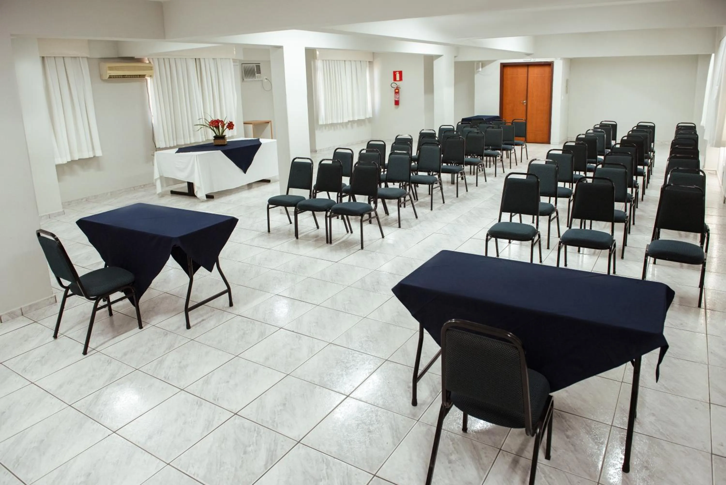 Meeting/conference room in River Palace Hotel