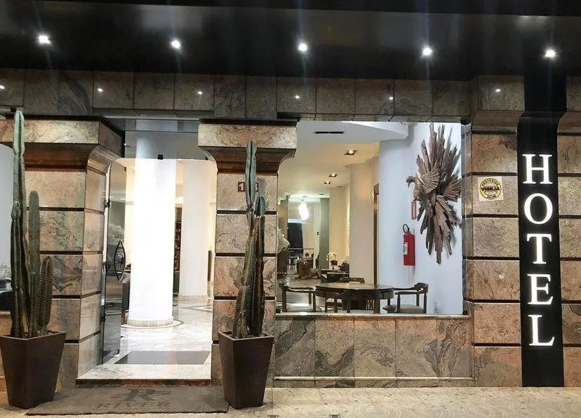 Facade/entrance in River Palace Hotel