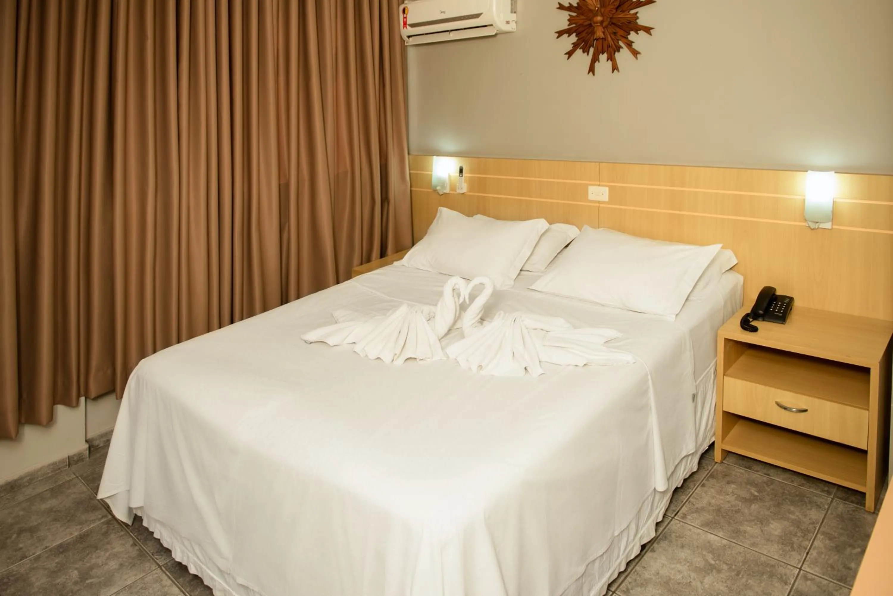 Bed in River Palace Hotel