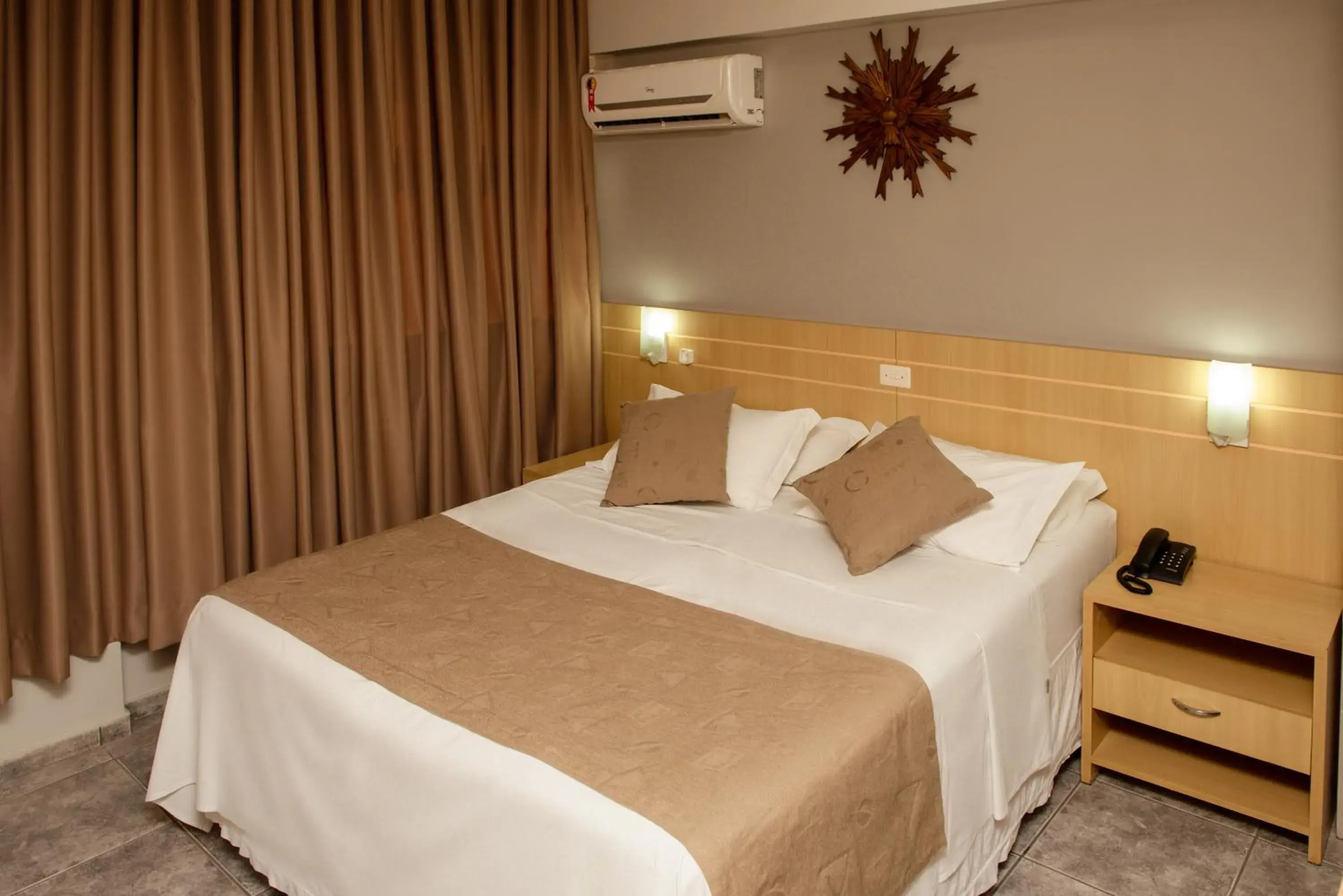 Deluxe Double or Twin Room in River Palace Hotel Deluxe Double or Twin Room in River Palace Hotel