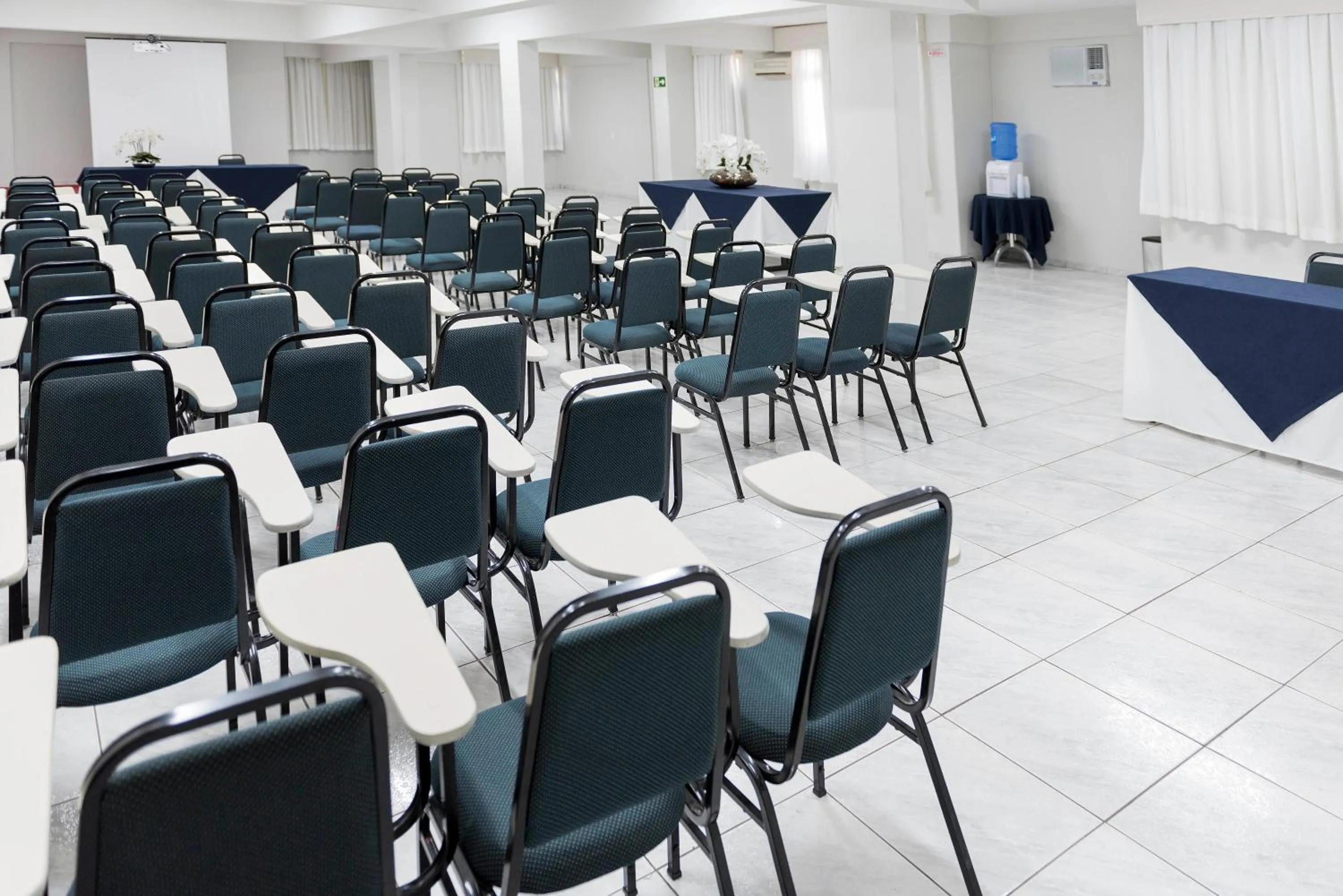Meeting/conference room in River Palace Hotel