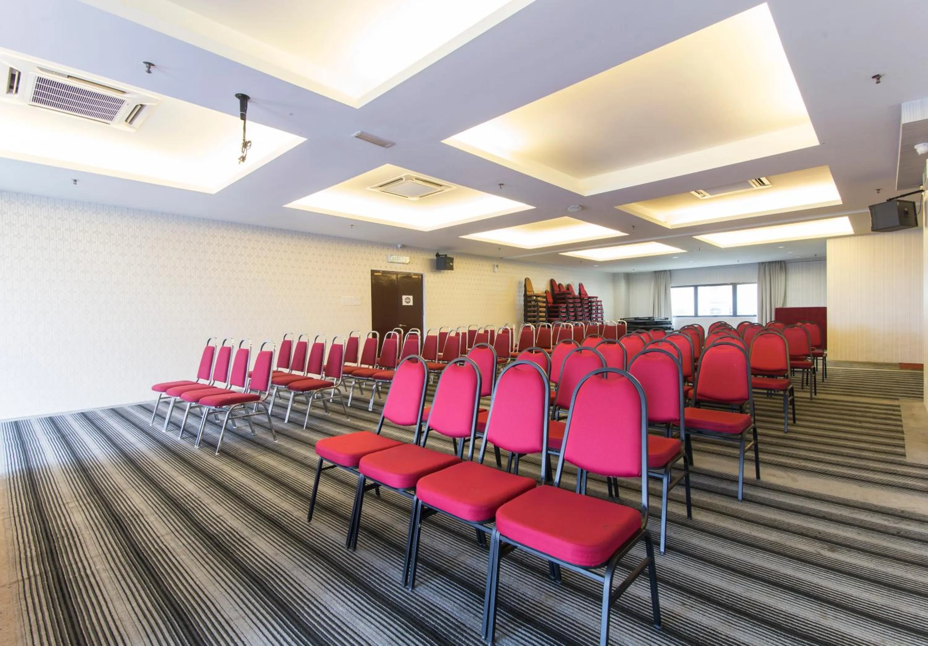 Signature Hotel @ Puchong Setiawalk