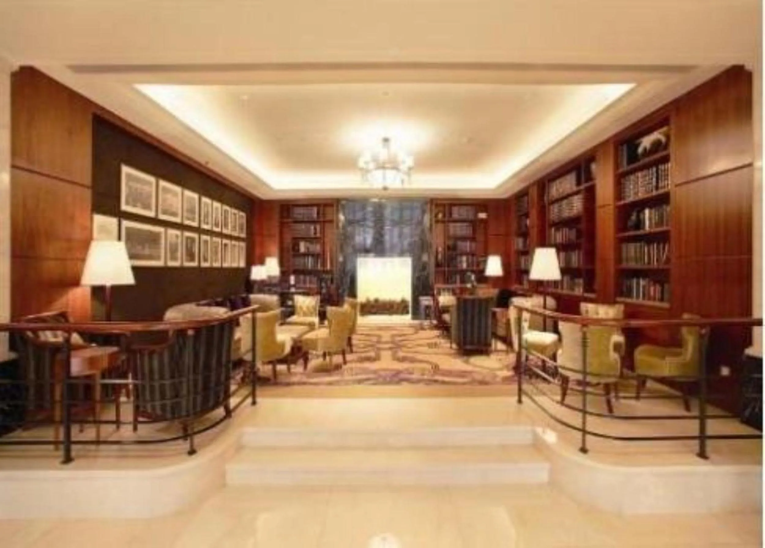 Communal lounge/ TV room in Jin Jiang Hotel Shanghai - historical hotel in the city-center of Huaihai shopping area and convenient access to metro lines