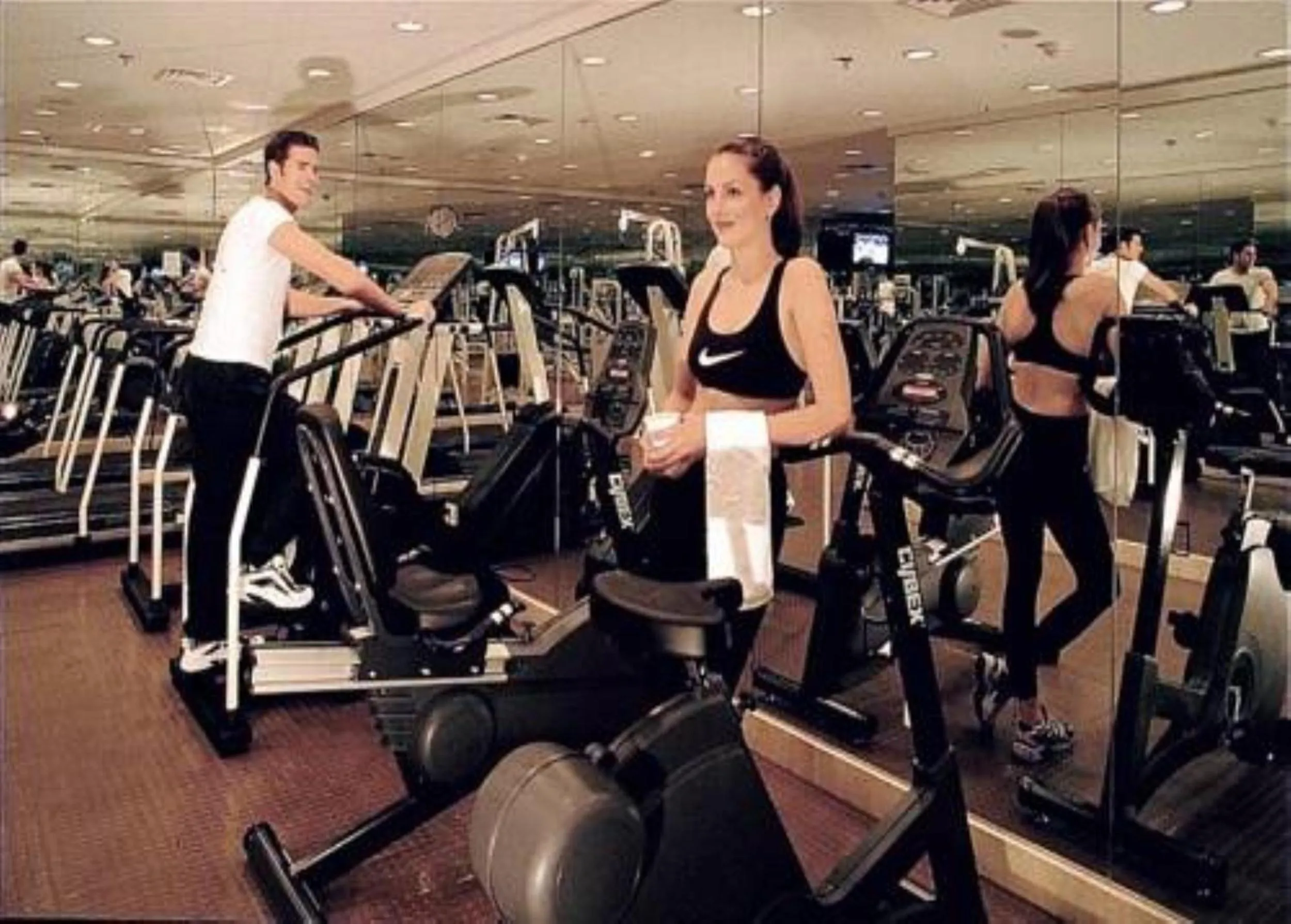 Fitness centre/facilities in Jin Jiang Hotel Shanghai - historical hotel in the city-center of Huaihai shopping area and convenient access to metro lines