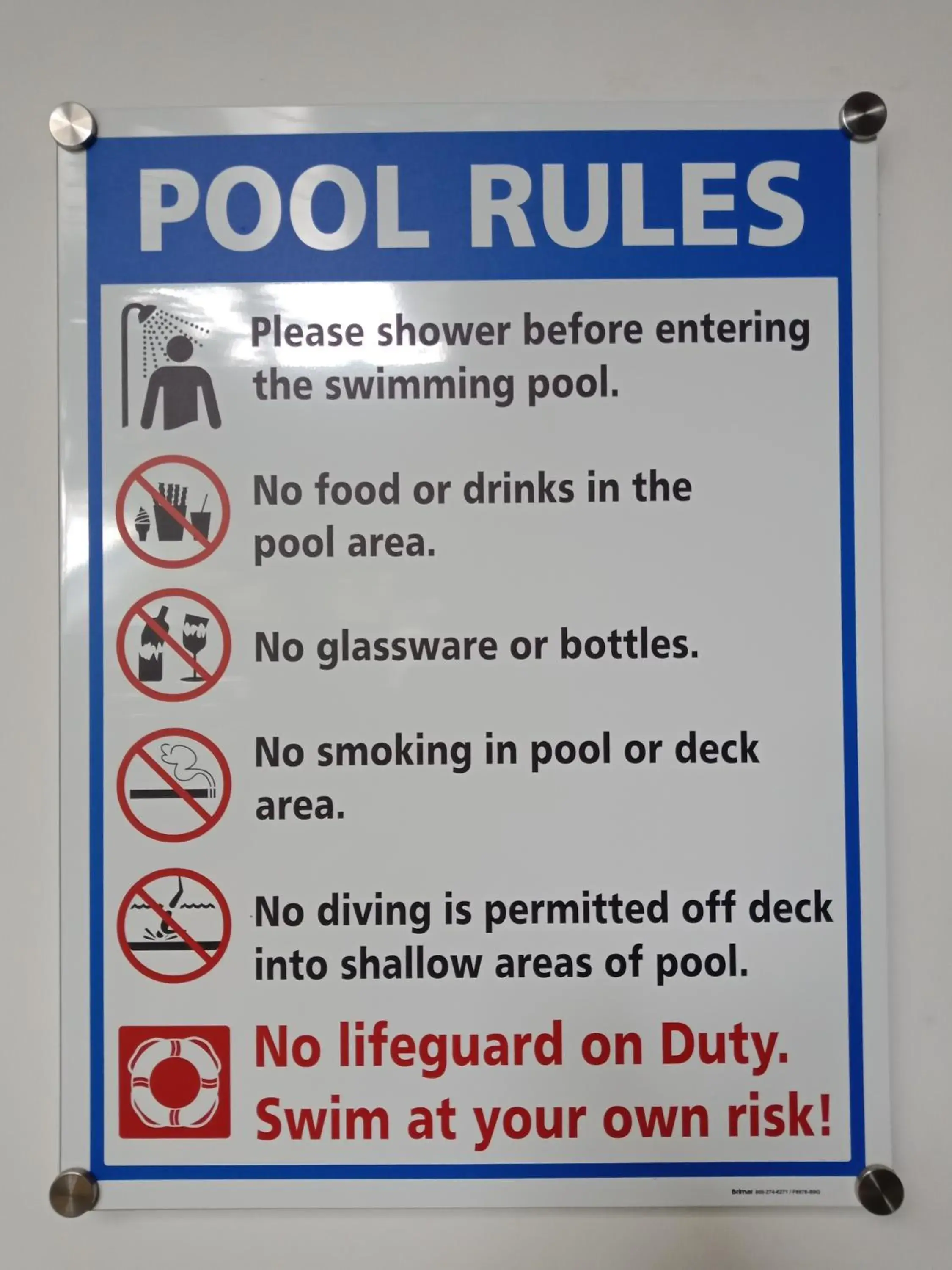 Swimming pool in Oxville Hotel Swimming pool in Oxville Hotel