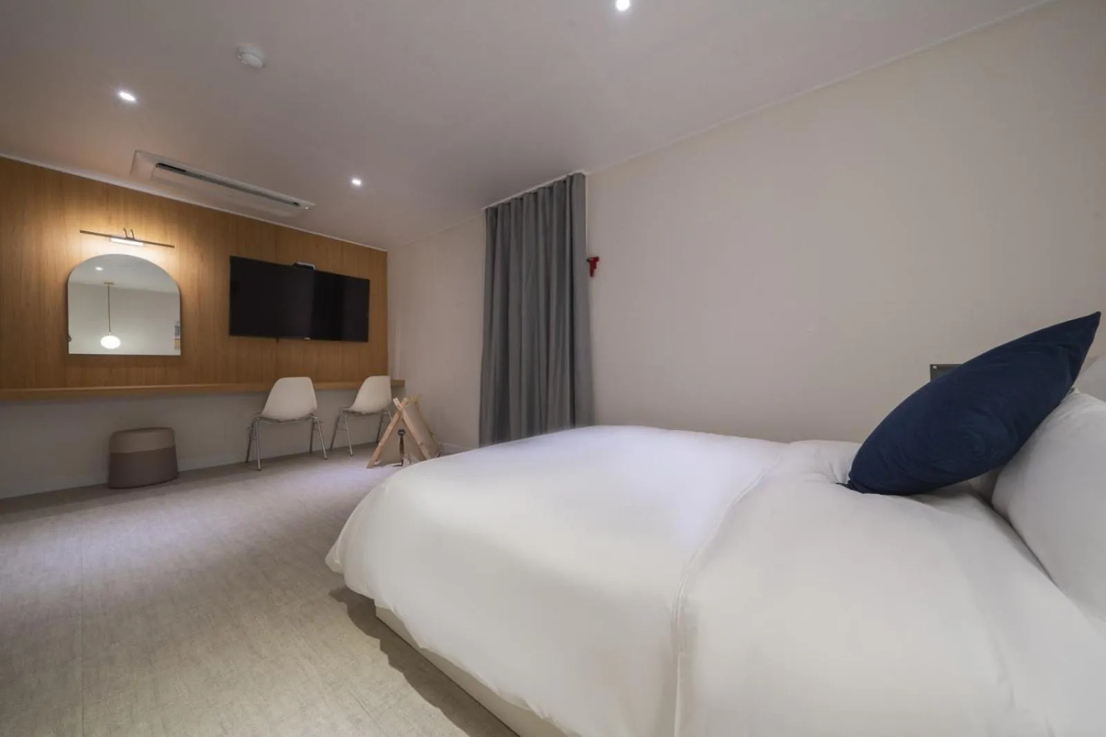 Bed in Goyo37 Hotel Osan by Aank