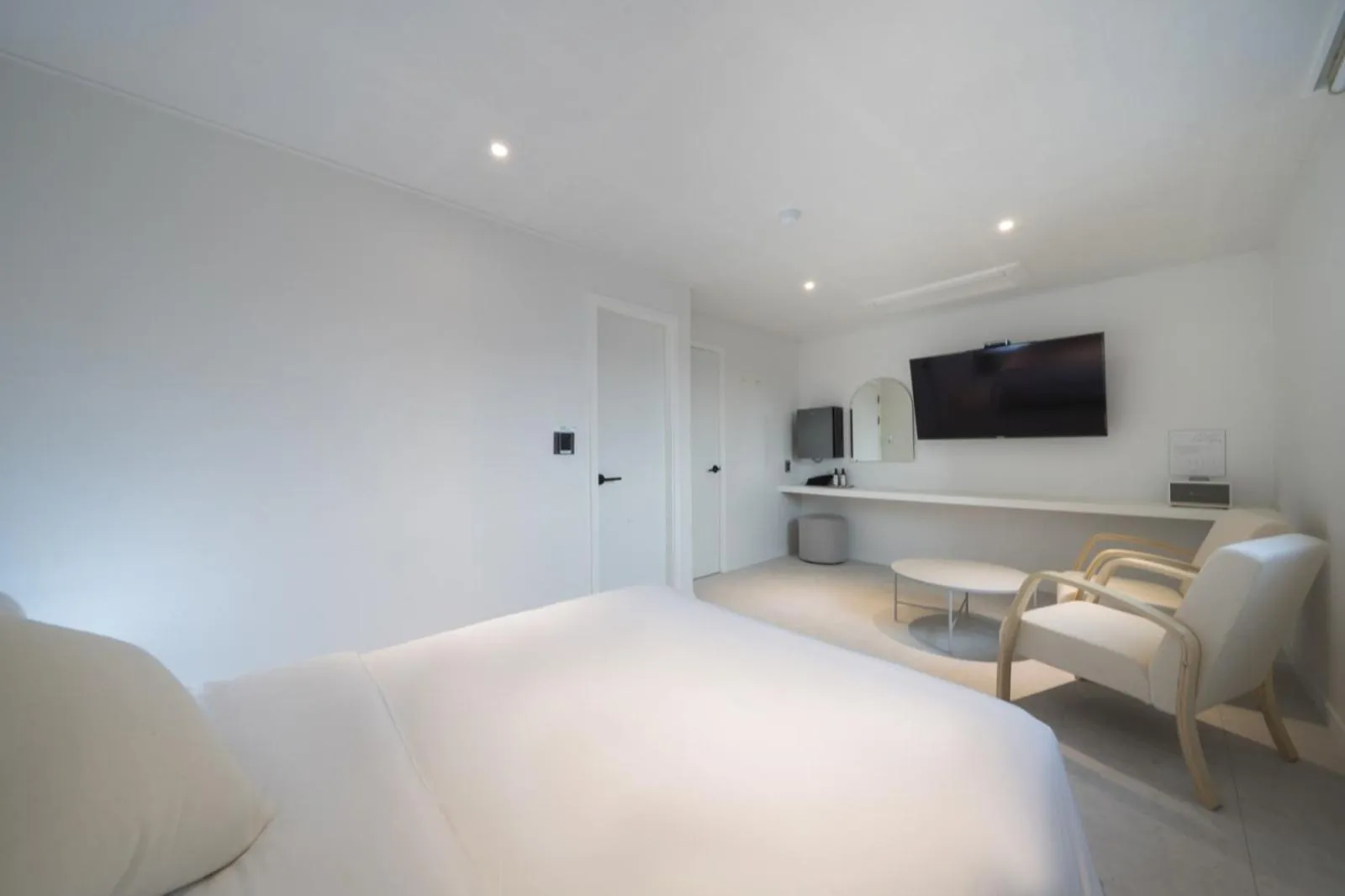 Bed in Goyo37 Hotel Osan by Aank