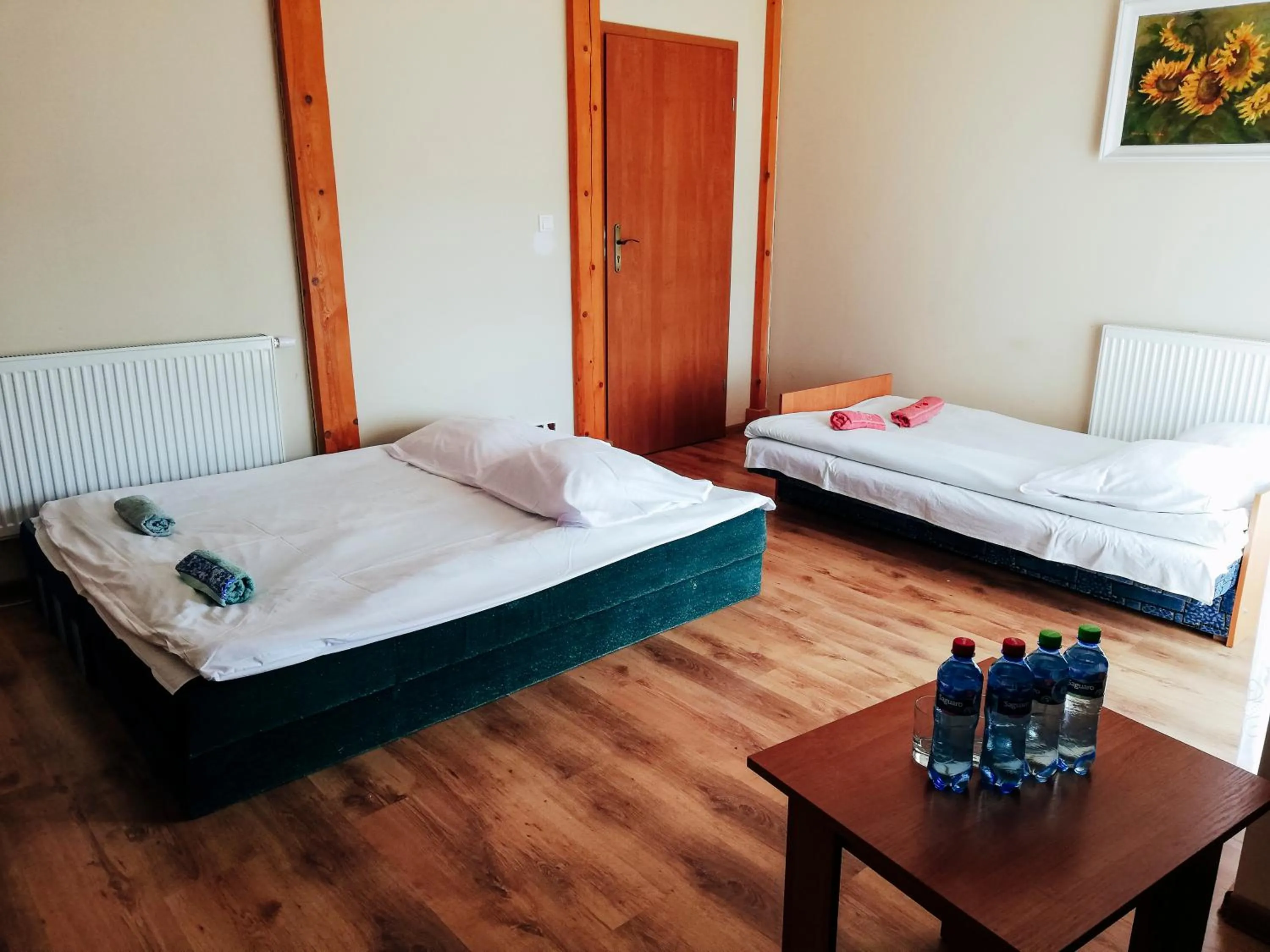 Bed in Zajazd Dolina Sadosiów