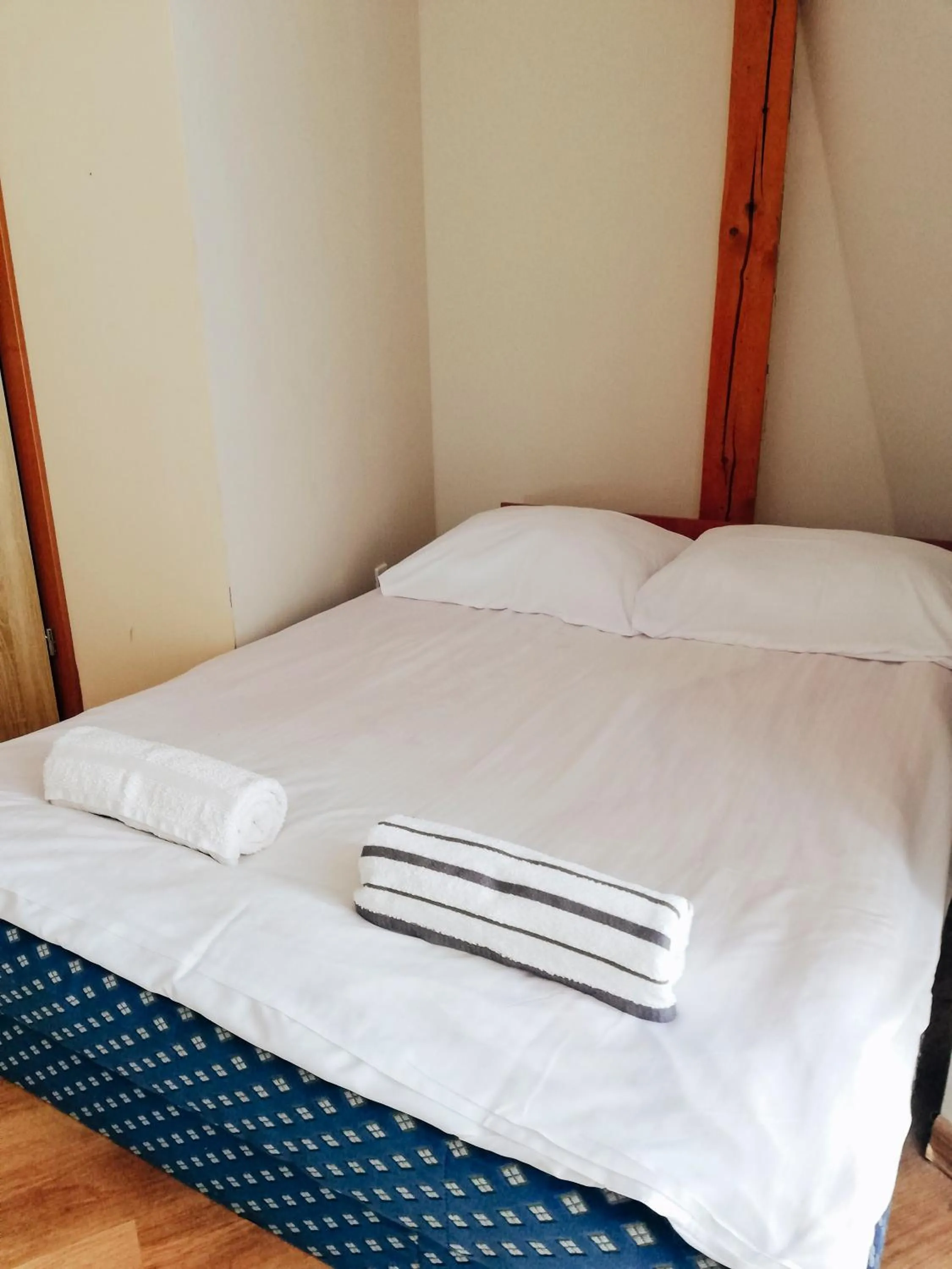 Bed in Zajazd Dolina Sadosiów