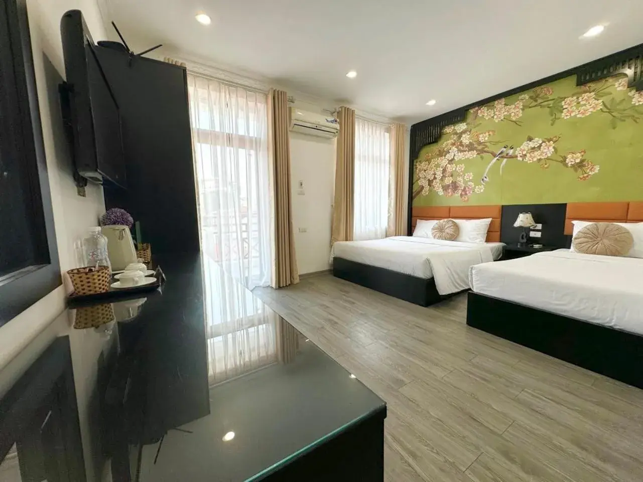 Photo of the whole room, Bed in Hanoi Elpis Hotel Photo of the whole room, Bed in Hanoi Elpis Hotel