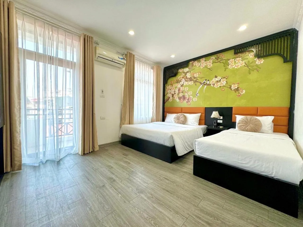 Bed in Hanoi Elpis Hotel