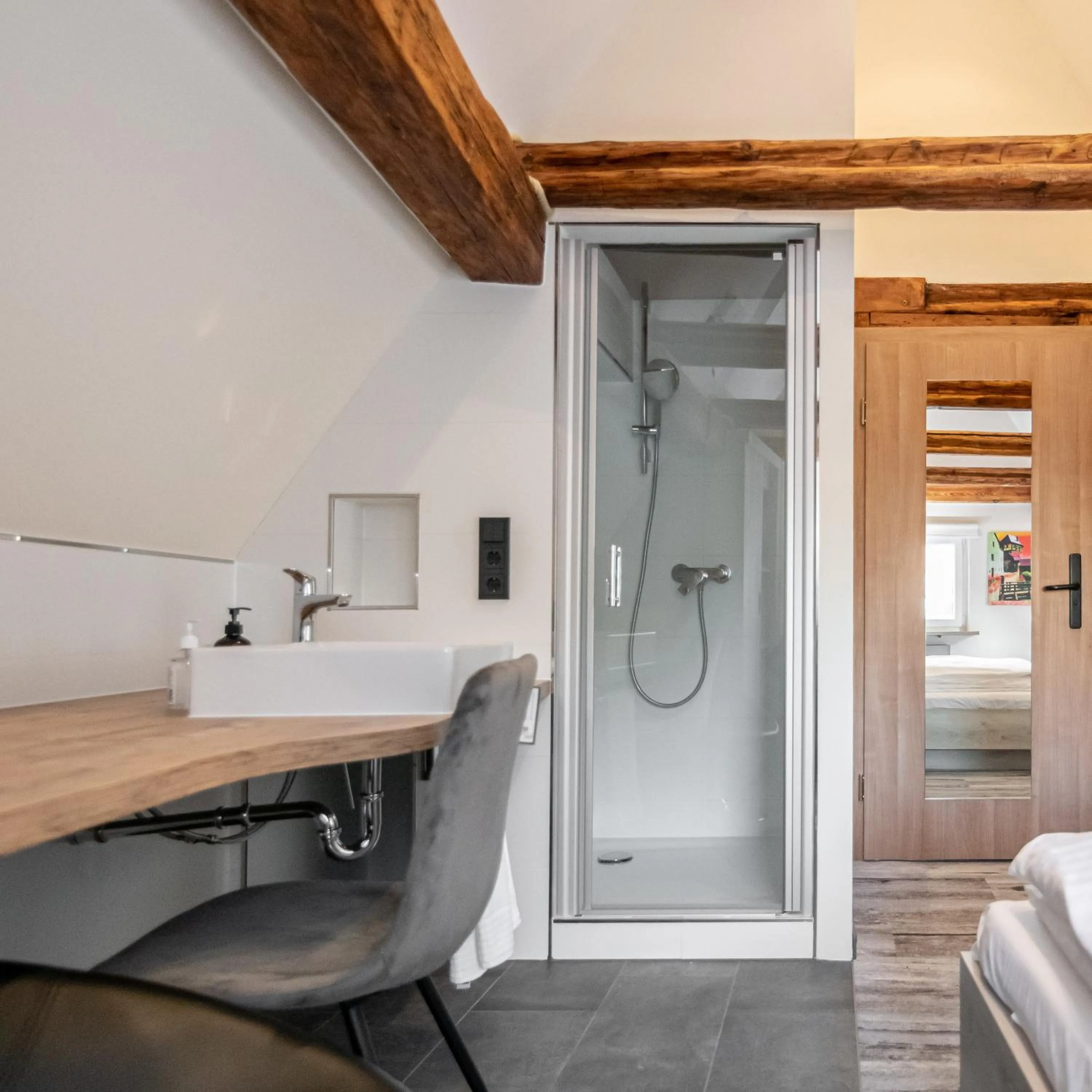 Shower in H+M Boarding Houses