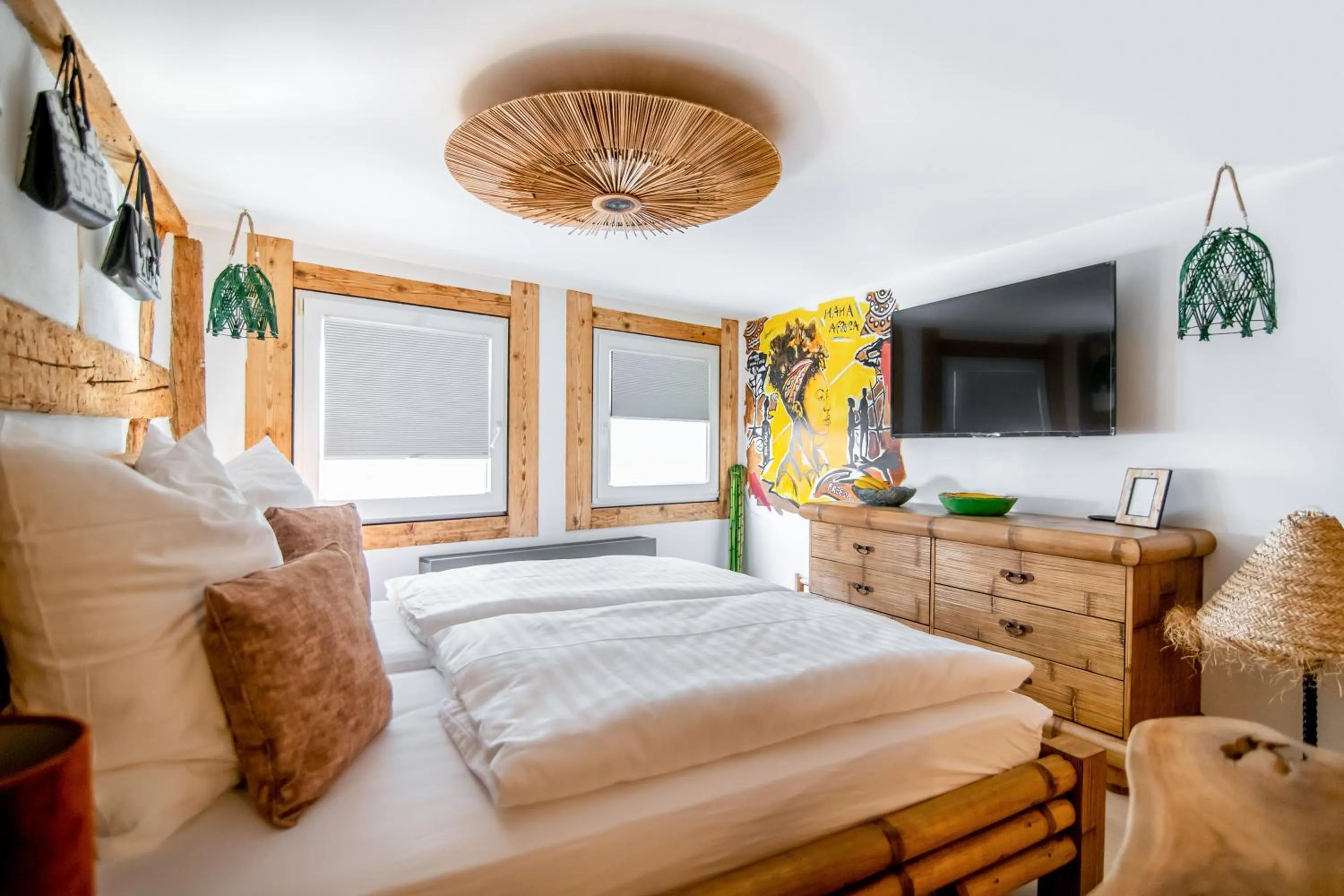 TV and multimedia, Bed in H+M Boarding Houses