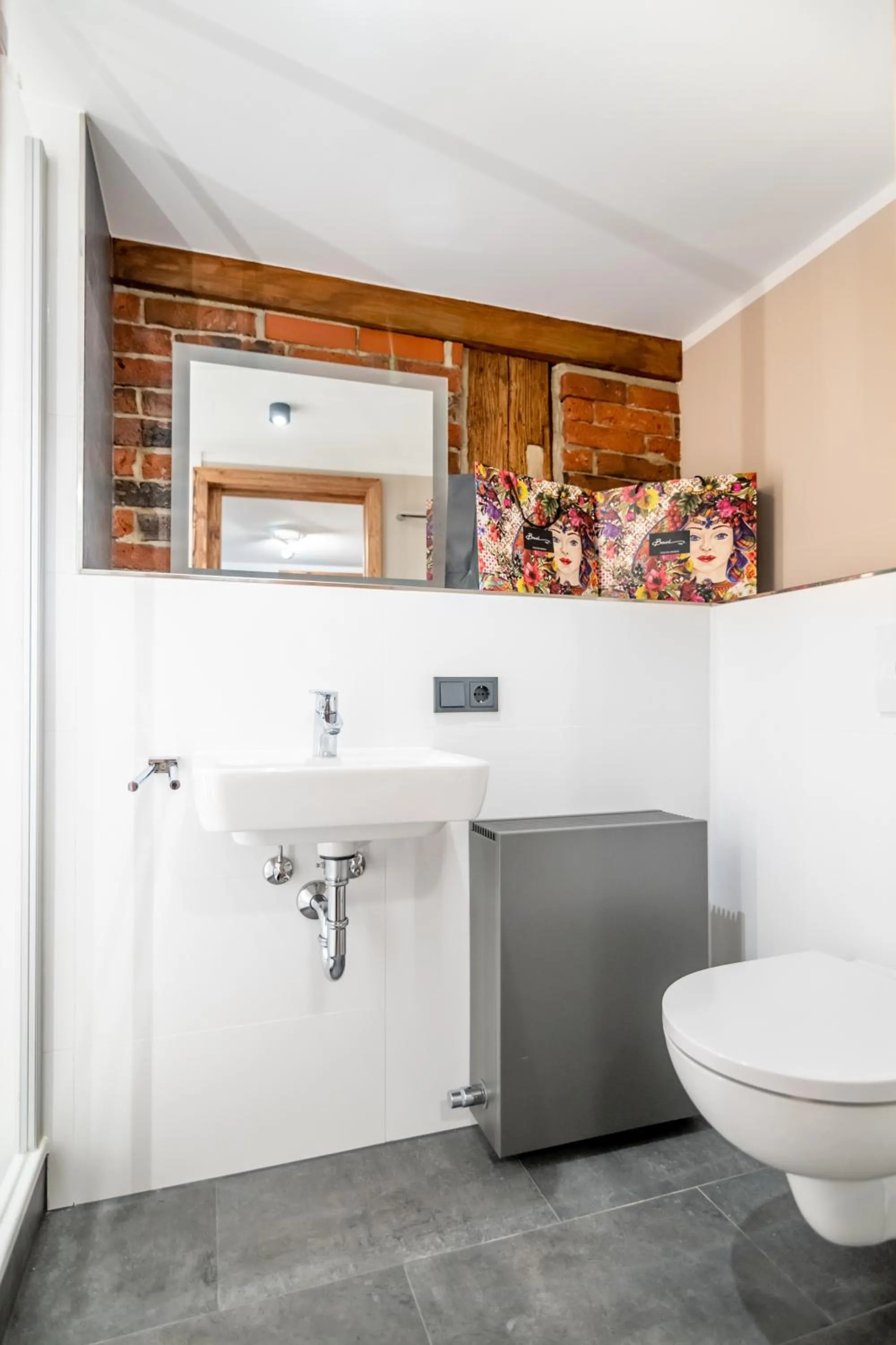 Toilet in H+M Boarding Houses