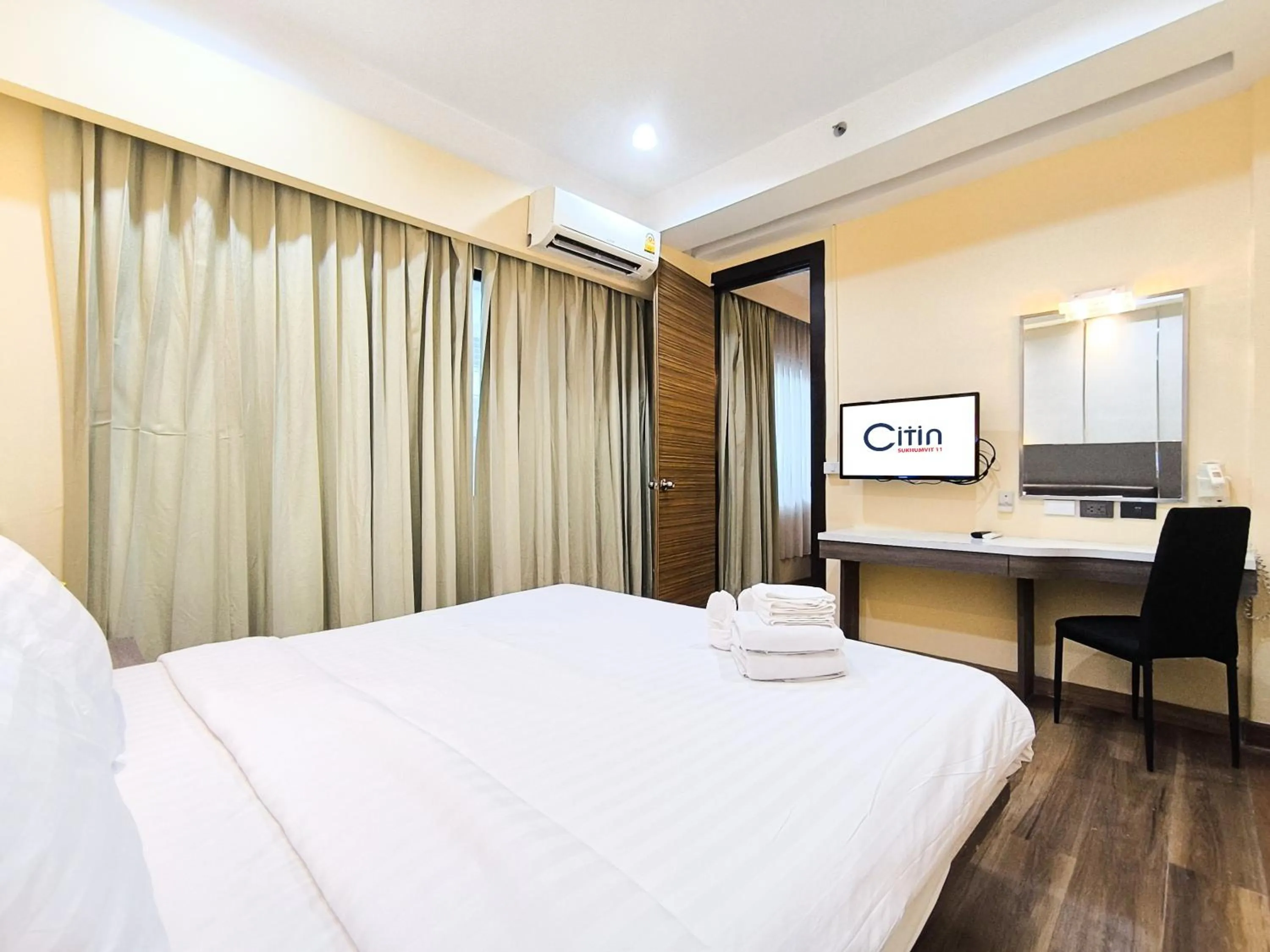 Bed in Citin Sukhumvit 11 Nana Bangkok by Compass Hospitality