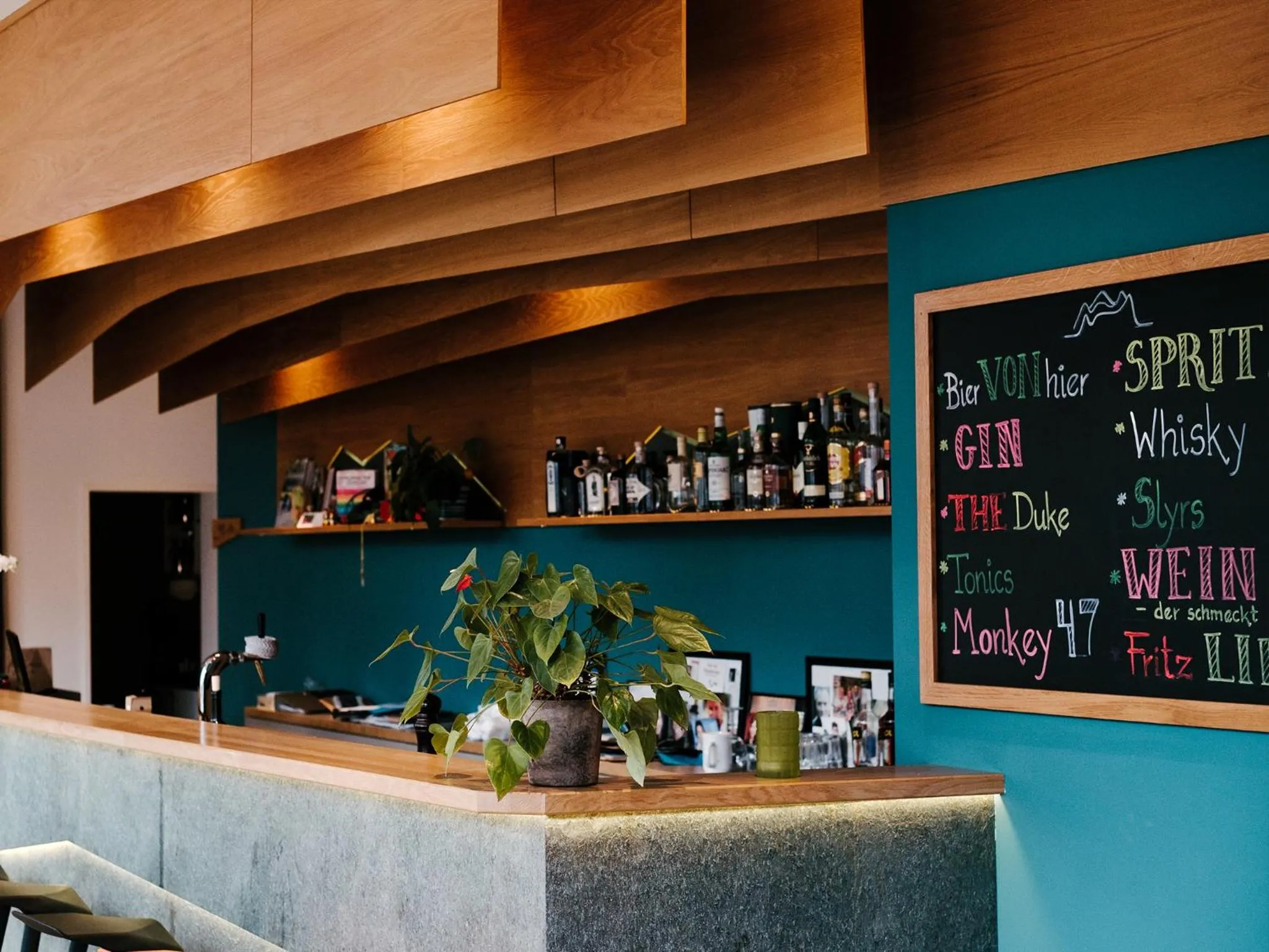 Restaurant/places to eat in Avenon Privat-Hotel Am Steinberg