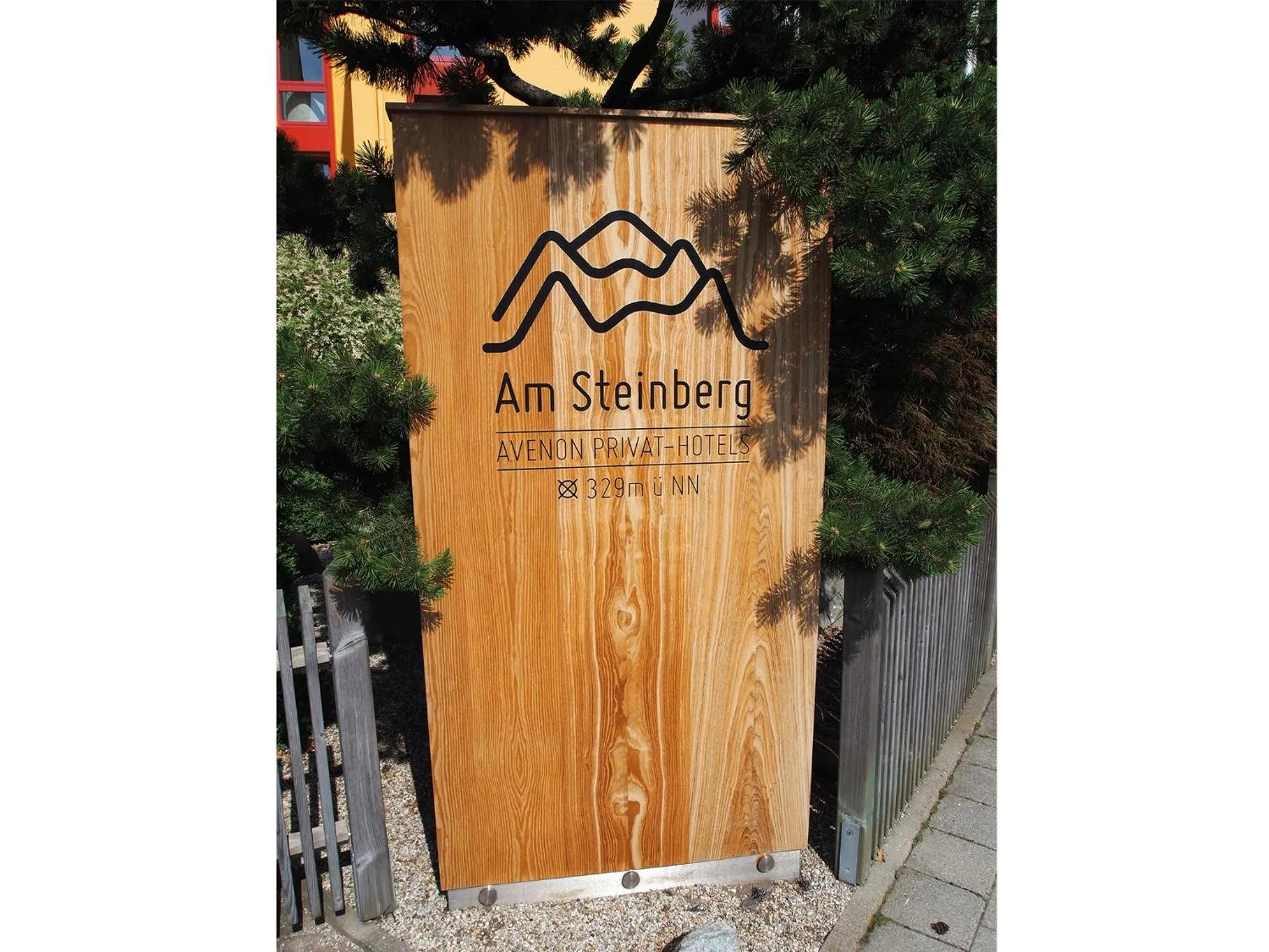 Facade/entrance in Avenon Privat-Hotel Am Steinberg