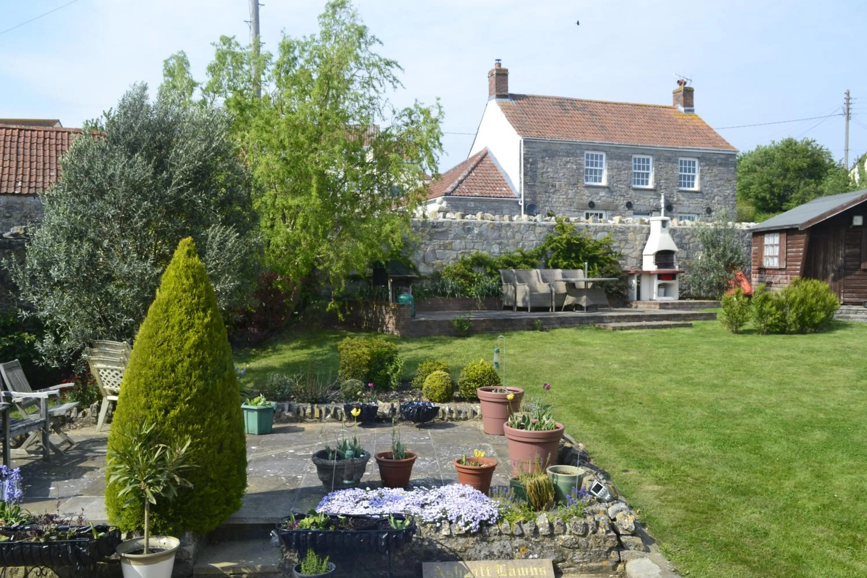 Garden in The Lawns Tea Room and B&B