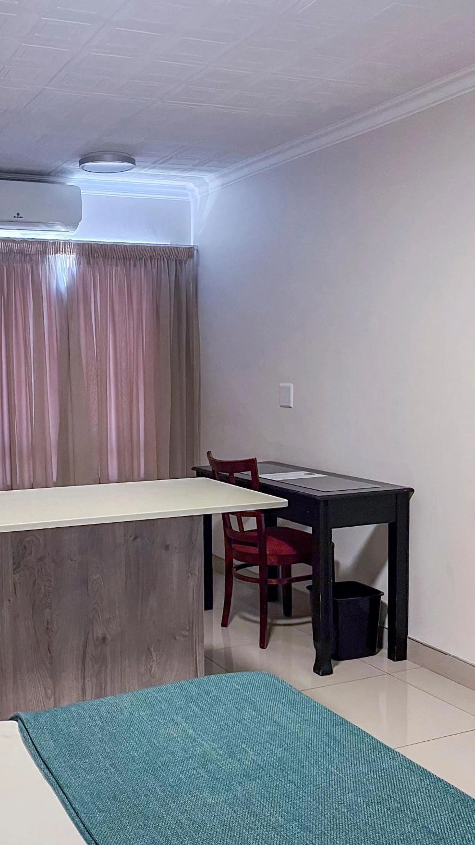 Dining area in Regal Inn PMBurg