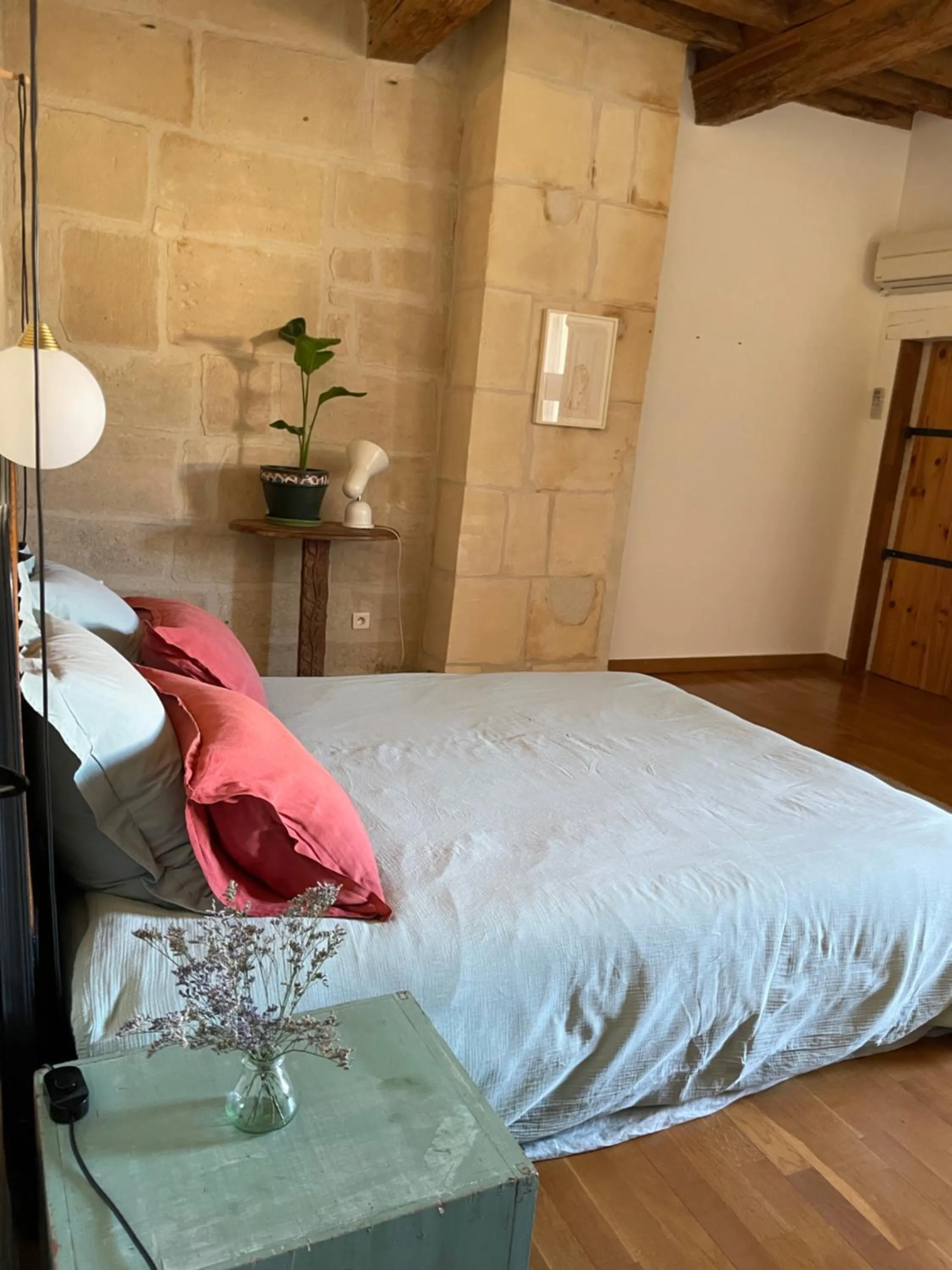 Bed in Le Patio d'Arles