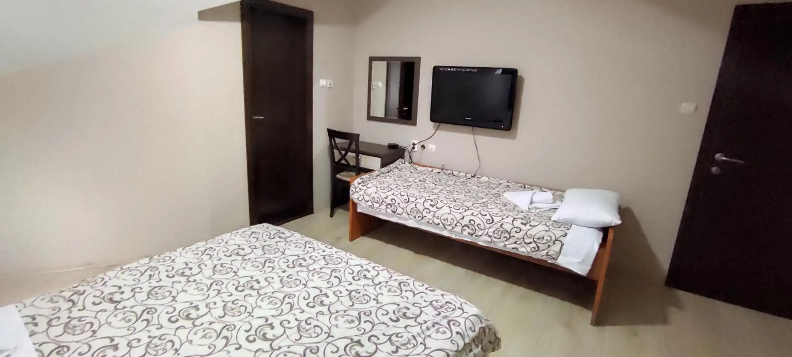 Triple Room with View in Restoran Filipovic Triple Room with View in Restoran Filipovic