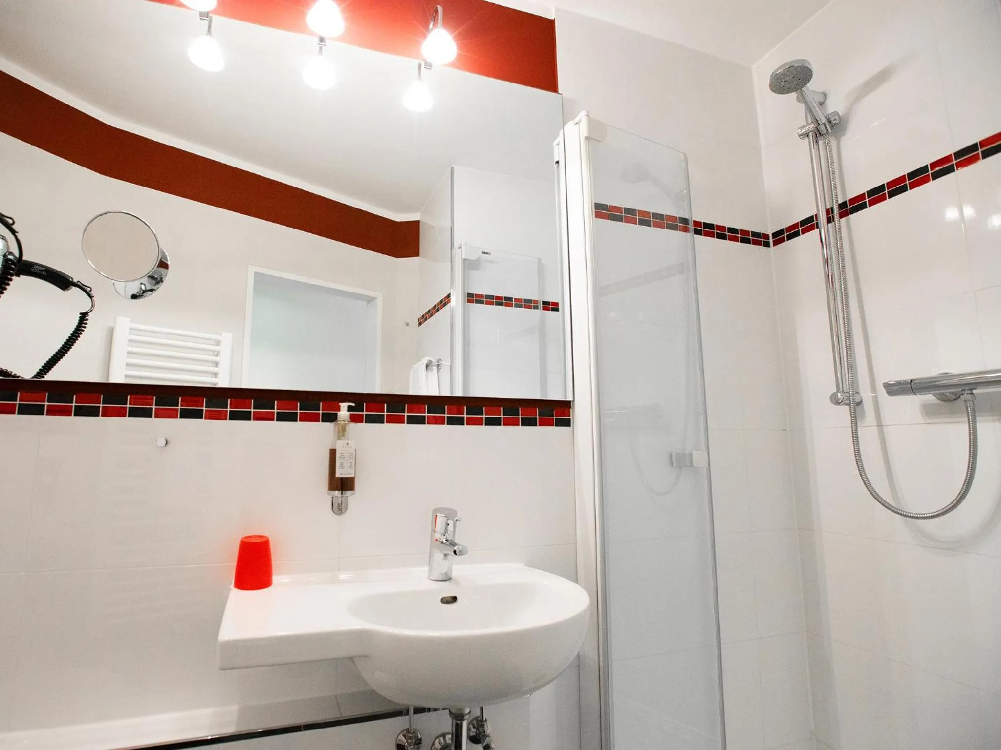 Bathroom in DORMERO Hotel Düsseldorf