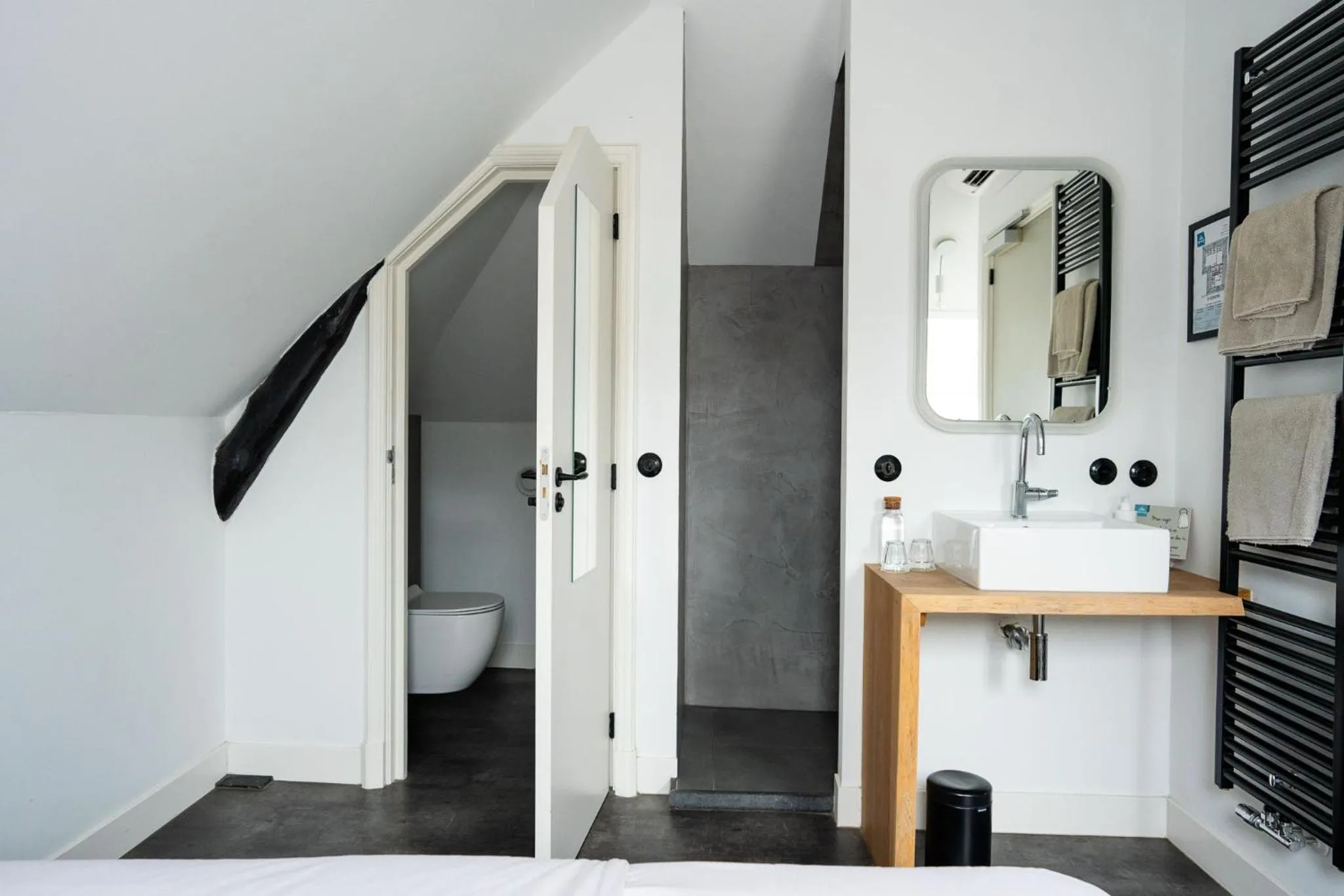 Bathroom, Bed in Boetiekhotel Villa Wanrooy