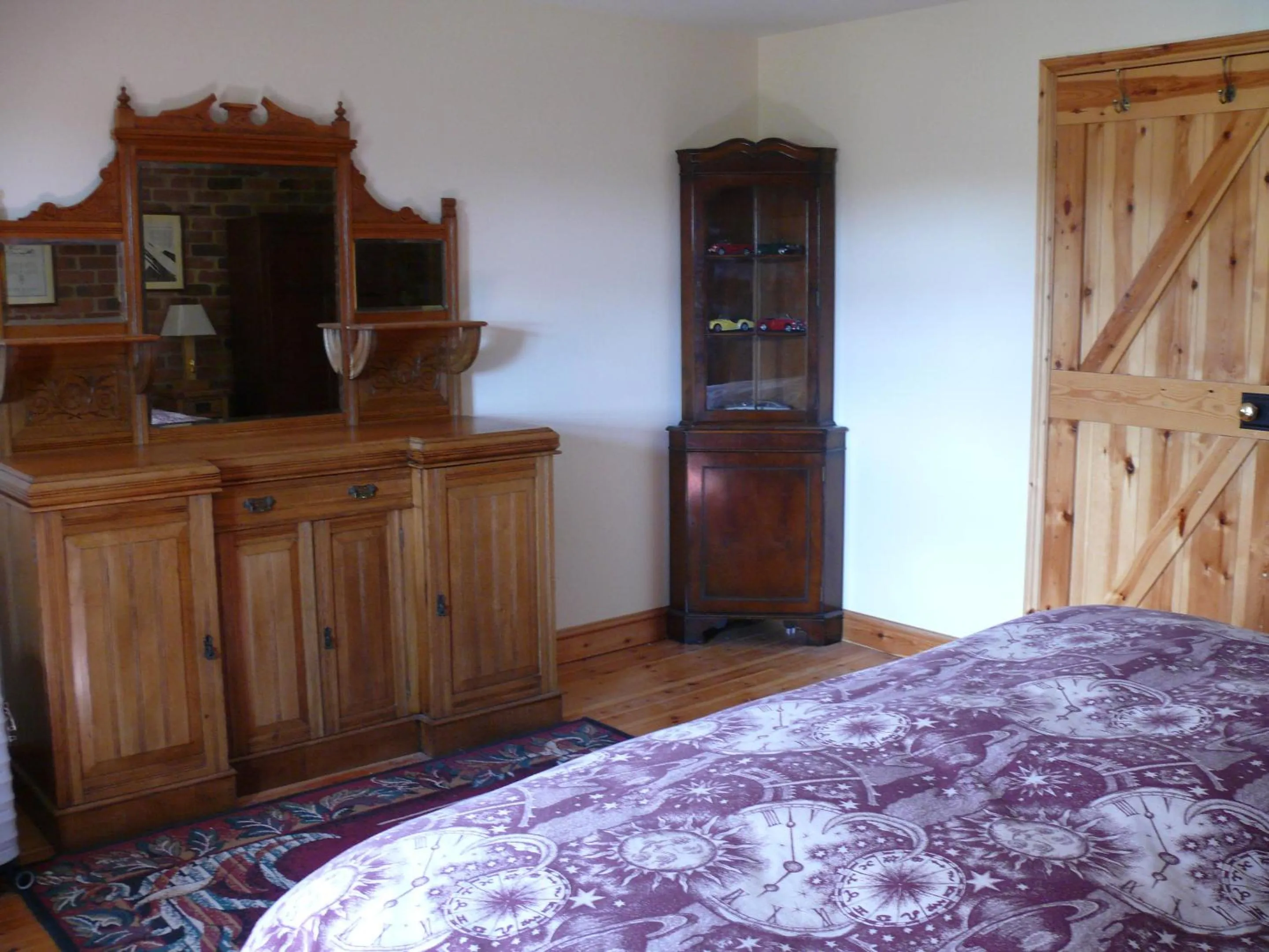 Other, Bed in The Motor House