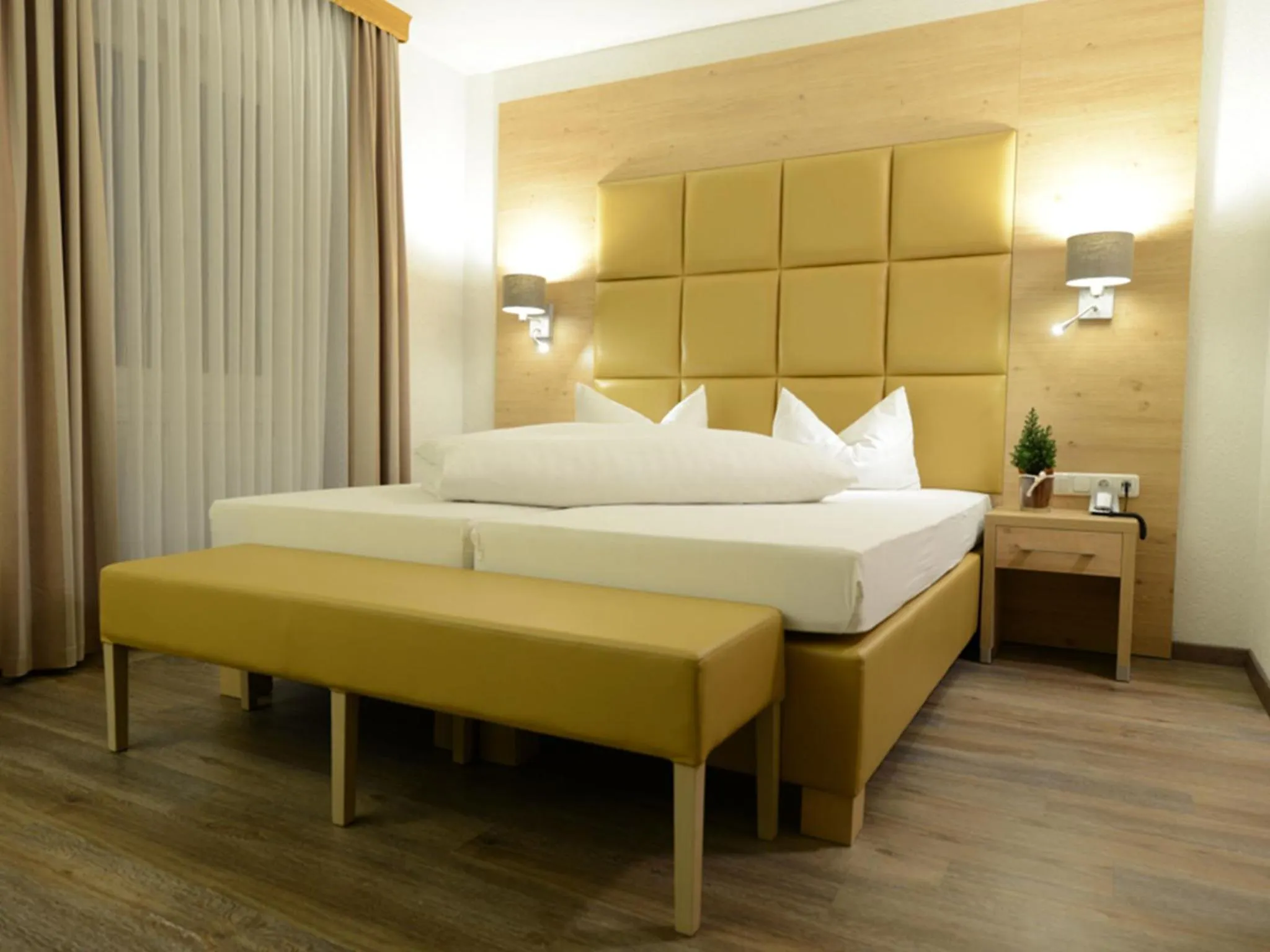 Bed in Land-gut Hotel zum Löwen Garni